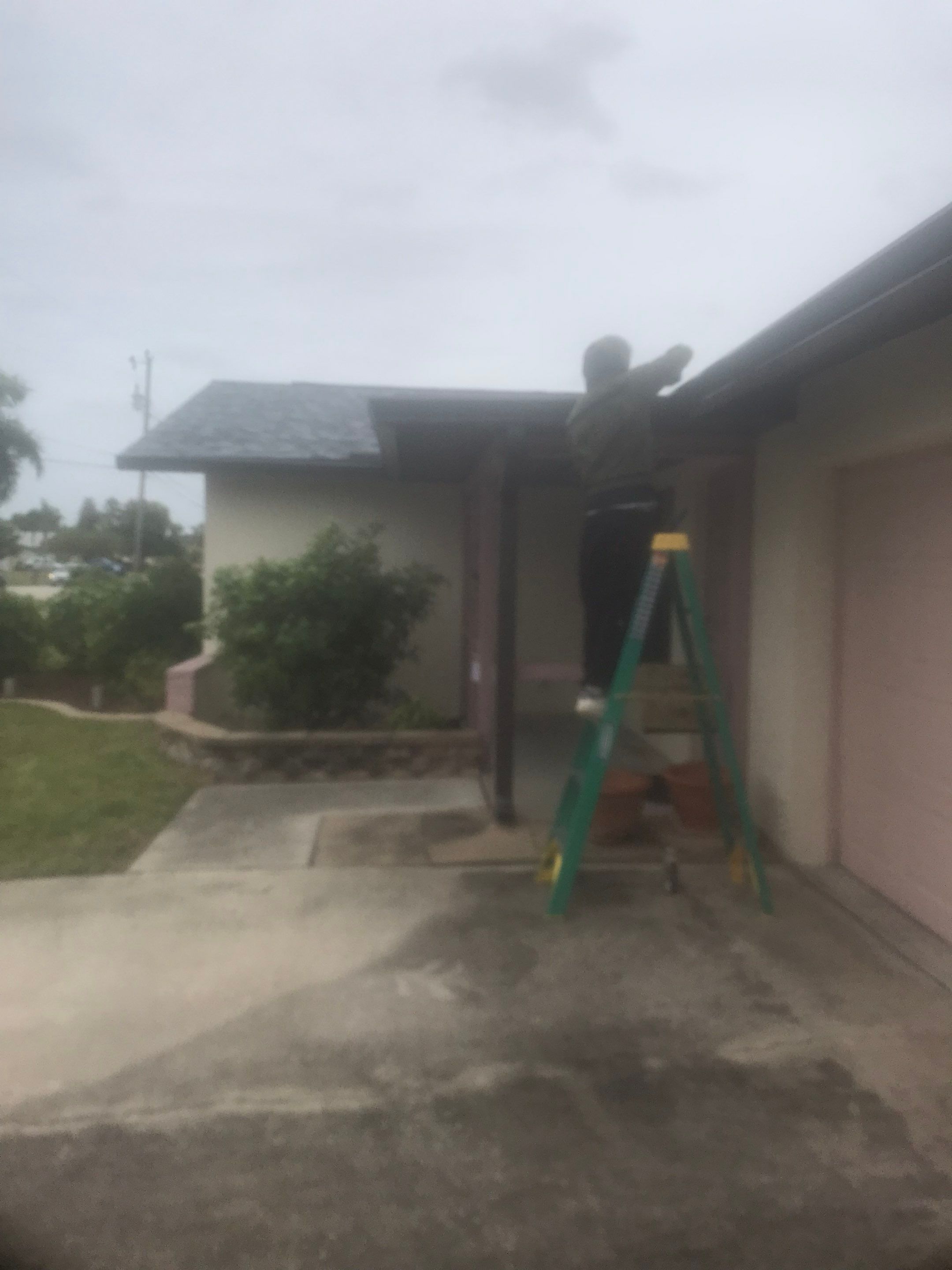 6-inch Aluminum Bronze Seamless Project with Downspouts, Splash Guards. Soffit&Fascia in Cape Coral FL by Gutter Professors