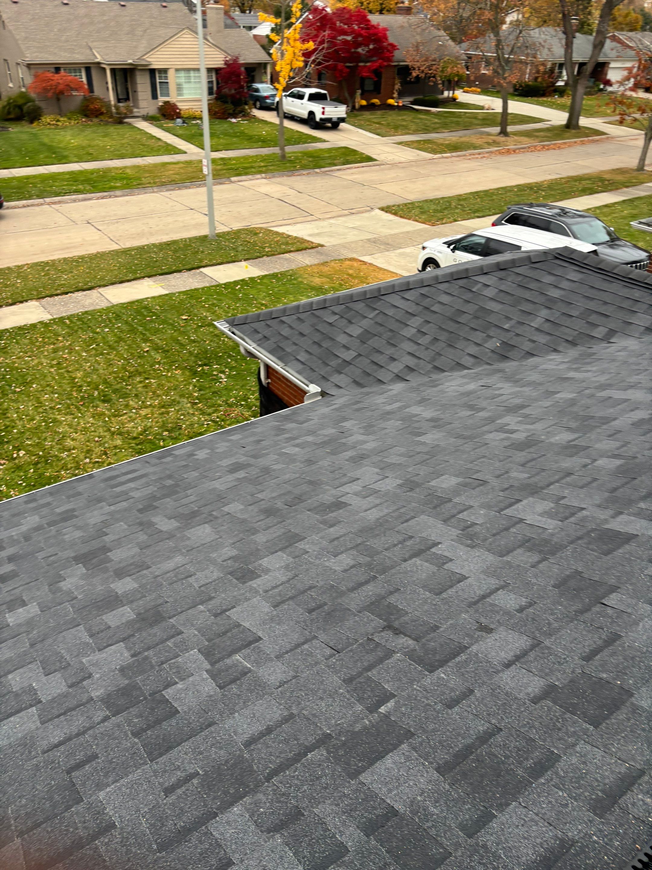 Roof Replacement using Owens Corning Onyx Black by 180 Contractors