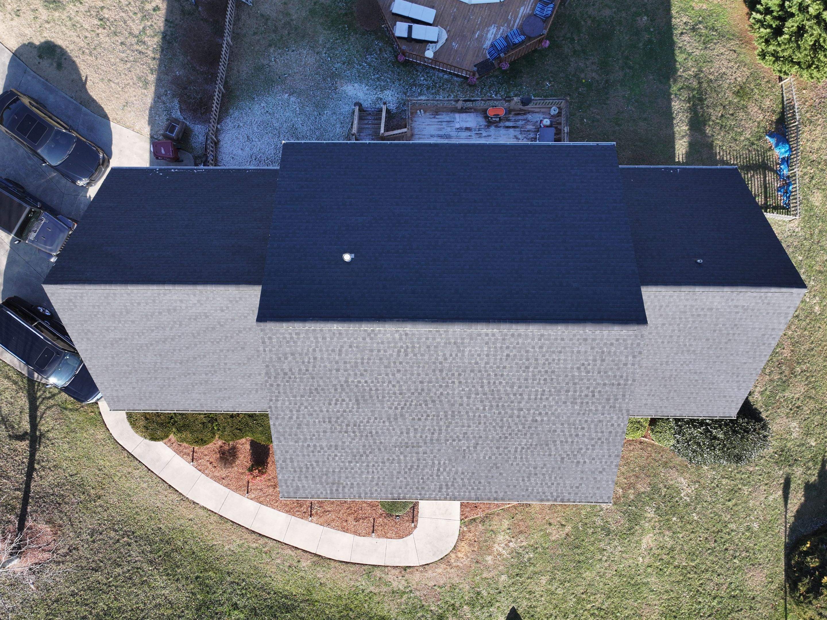 Phillips Residence  by Omnia Roofing