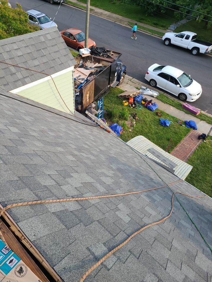 Arlington: CertainTeed Landmark Architectural Shingle in Georgetown Gray by RM Banning, Inc.