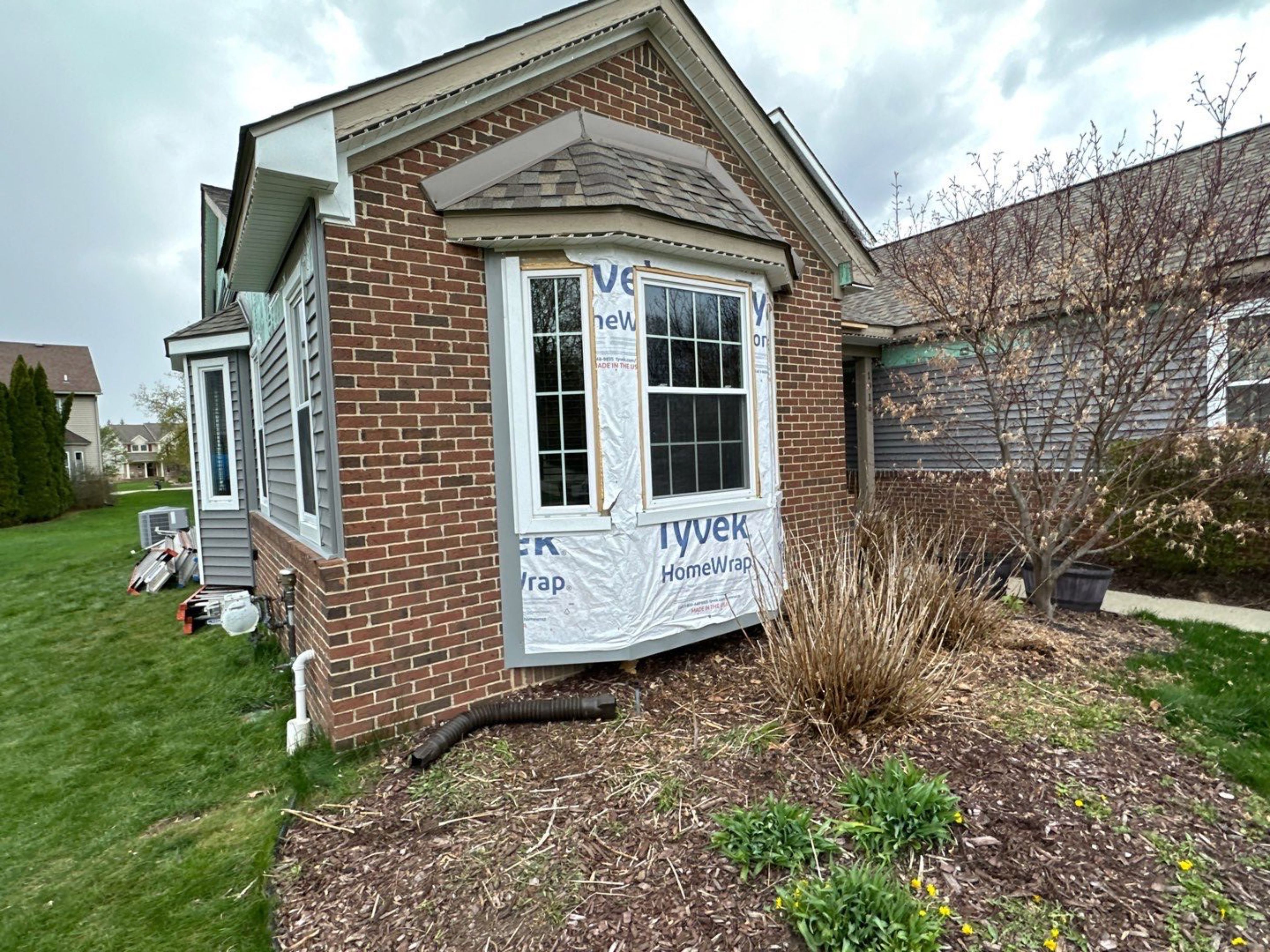 Siding Replacement using Certainteed Classic Restoration D4 by 180 Contractors