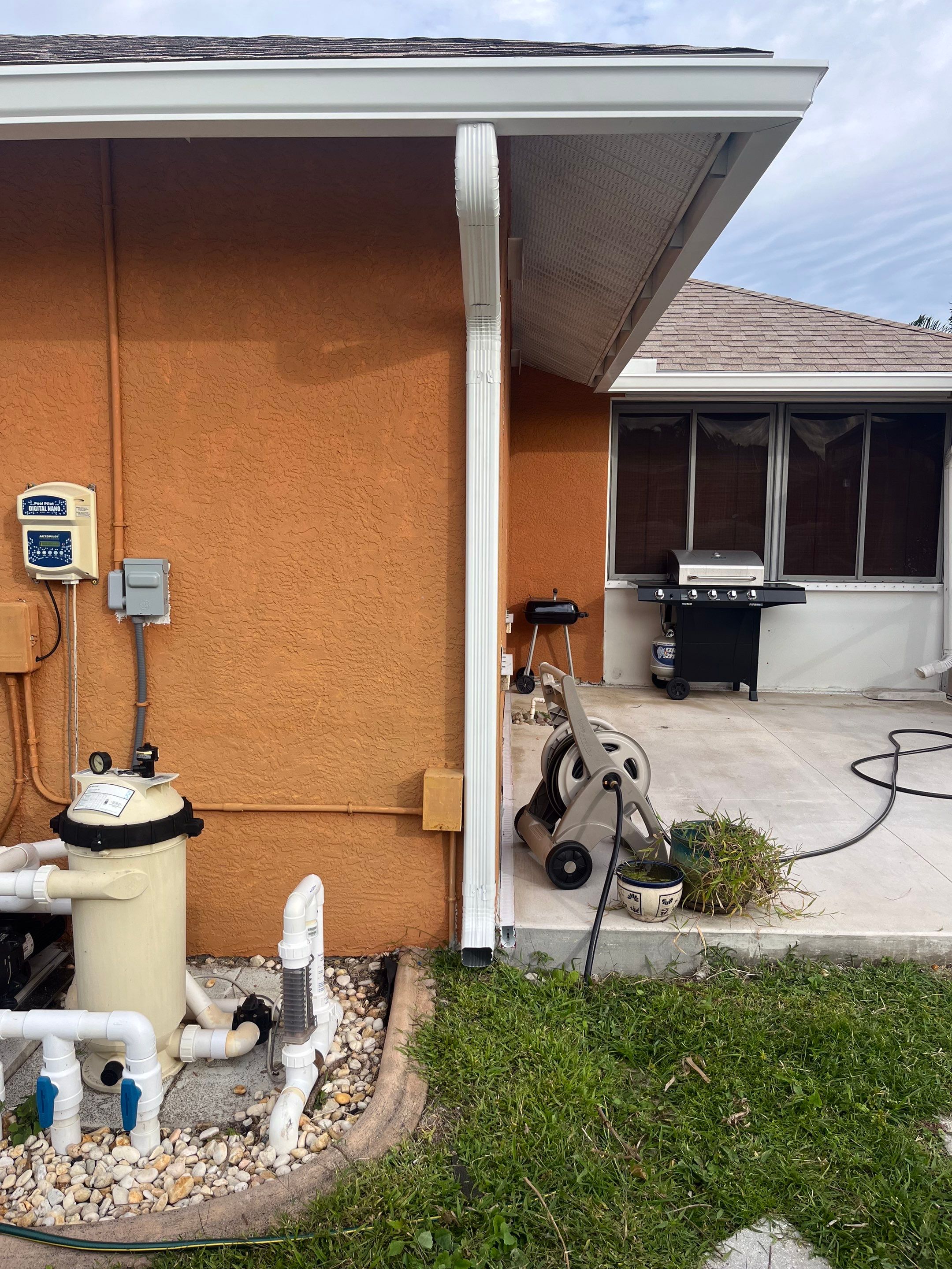 White 6-Inch Seamless Gutters in Cape Coral FL by Gutter Professors