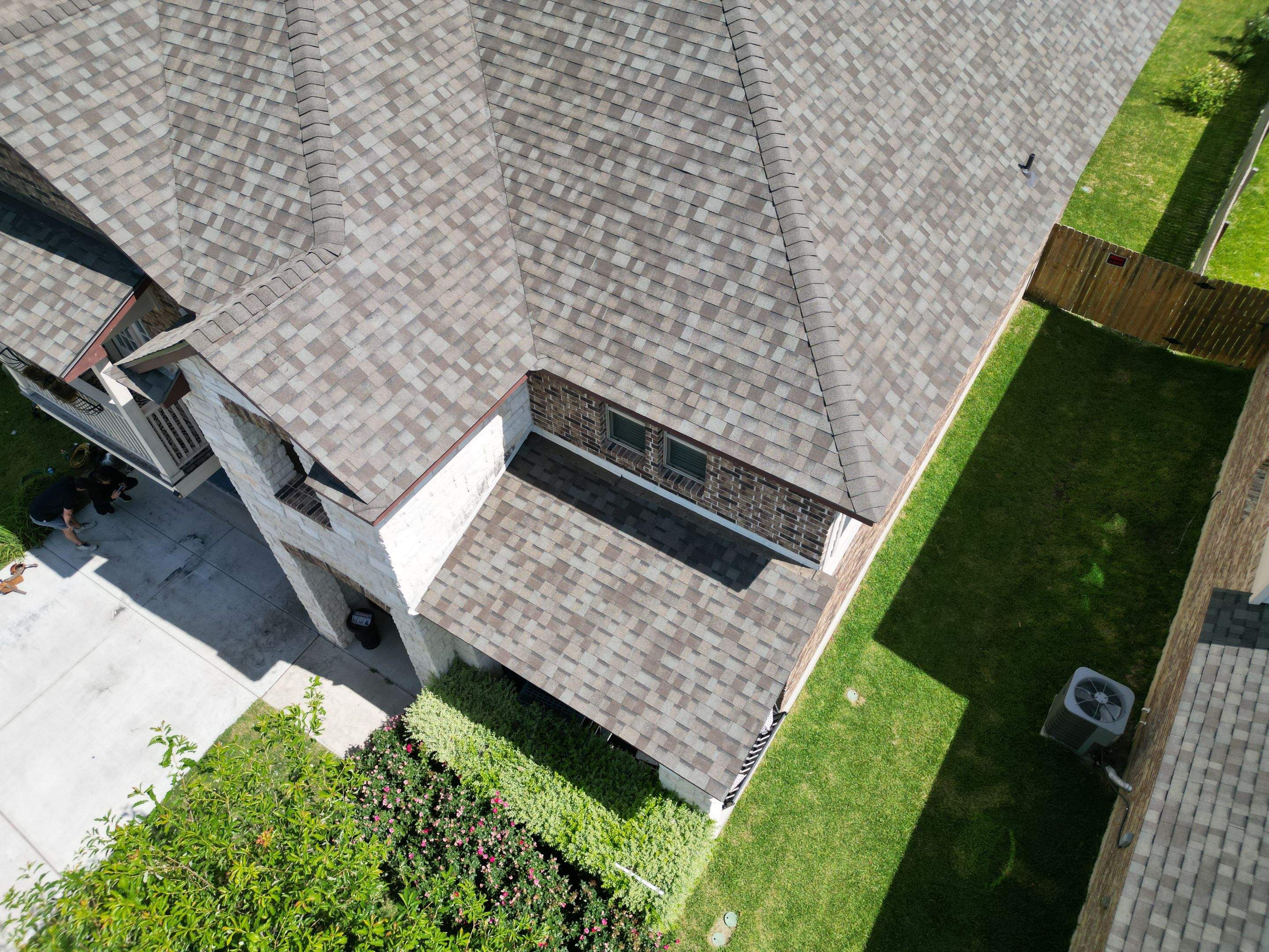 New Driftwood - Owens Corning TruDefinition Duration by RoofsOnly.com