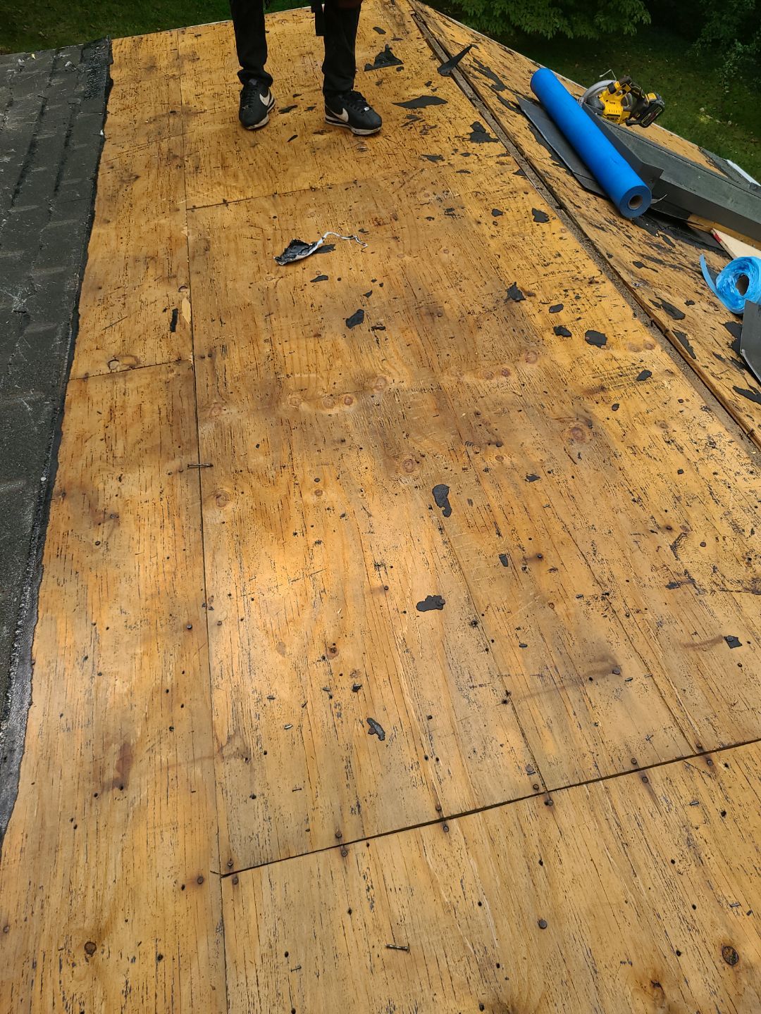 Burke: Residential Roof Replacement with CertainTeed Landmark Pro Designer Shingles in Max Def Driftwood by RM Banning, Inc.