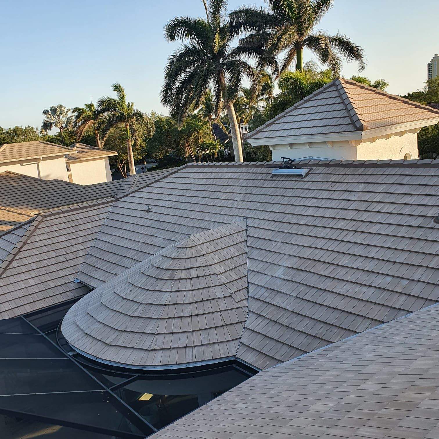 Westlake Saxony 900 Split Slate Coconut White with Antique by 6D Roofing & Consulting, LLC