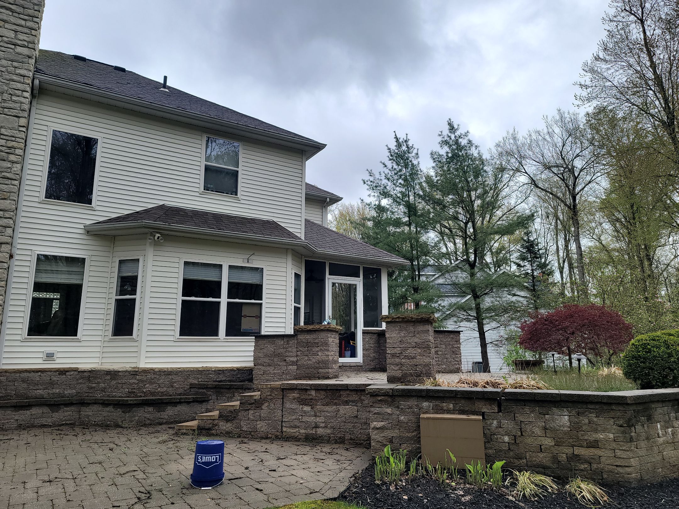 ATLAS PINNACLE COLOR: BLACK SHADOW by Eagle Eye Roofing