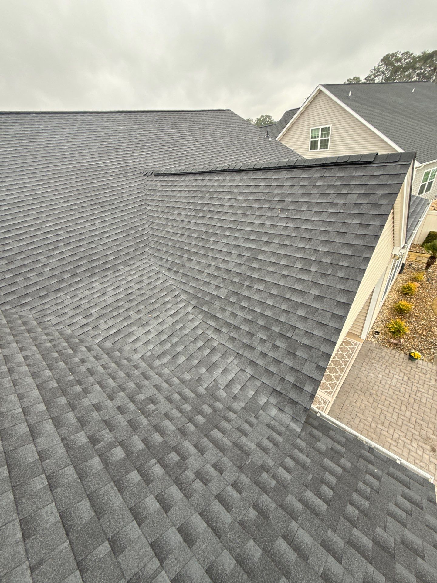 GAF HDZ - Charcoal by Linta Roofing Inc