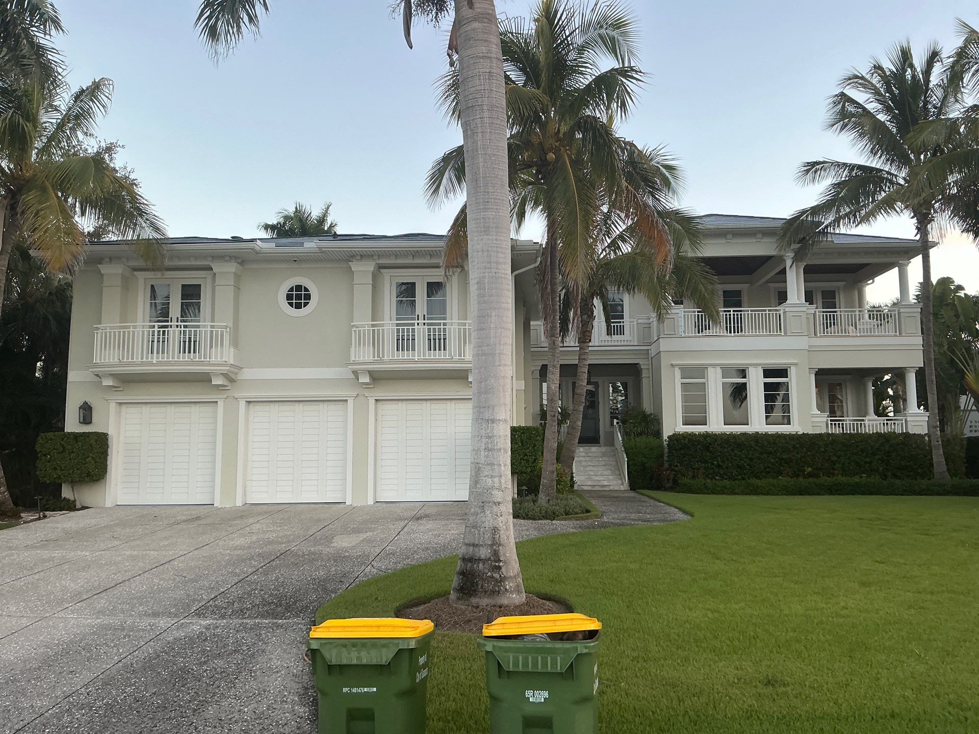 Cleaning Gutters in Sarasota FL by Gutter Professors
