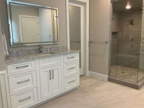 New Kitchen using Shiloh Cabinetry by Kitchen Works LLC