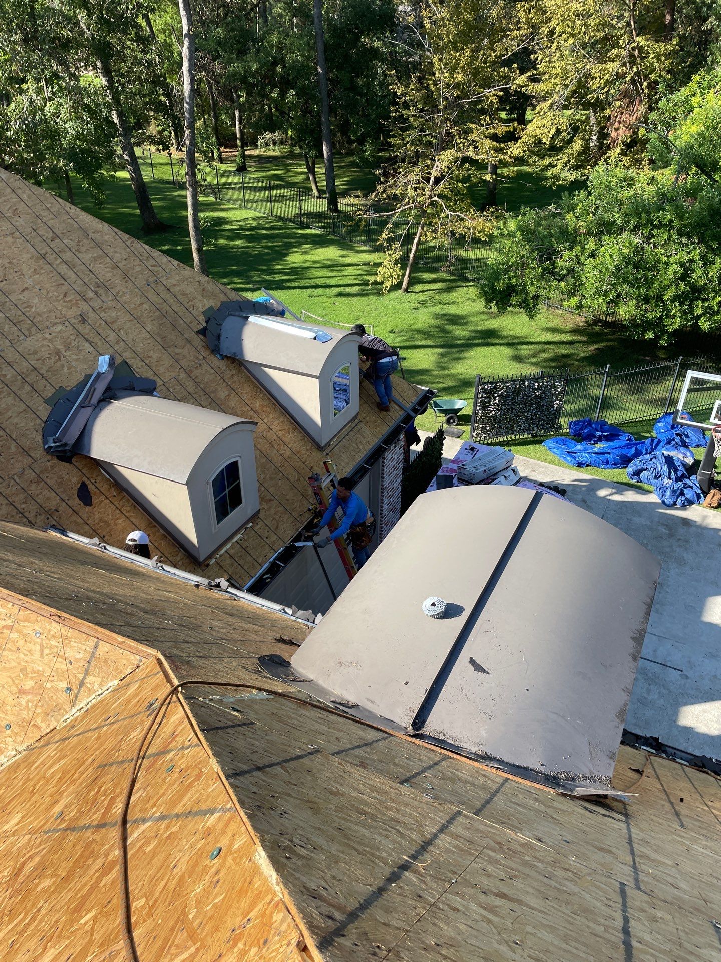 Residential Roofing Installation using Owen's Corning Duration (Lifetime) Shingles by Roof Repair Company