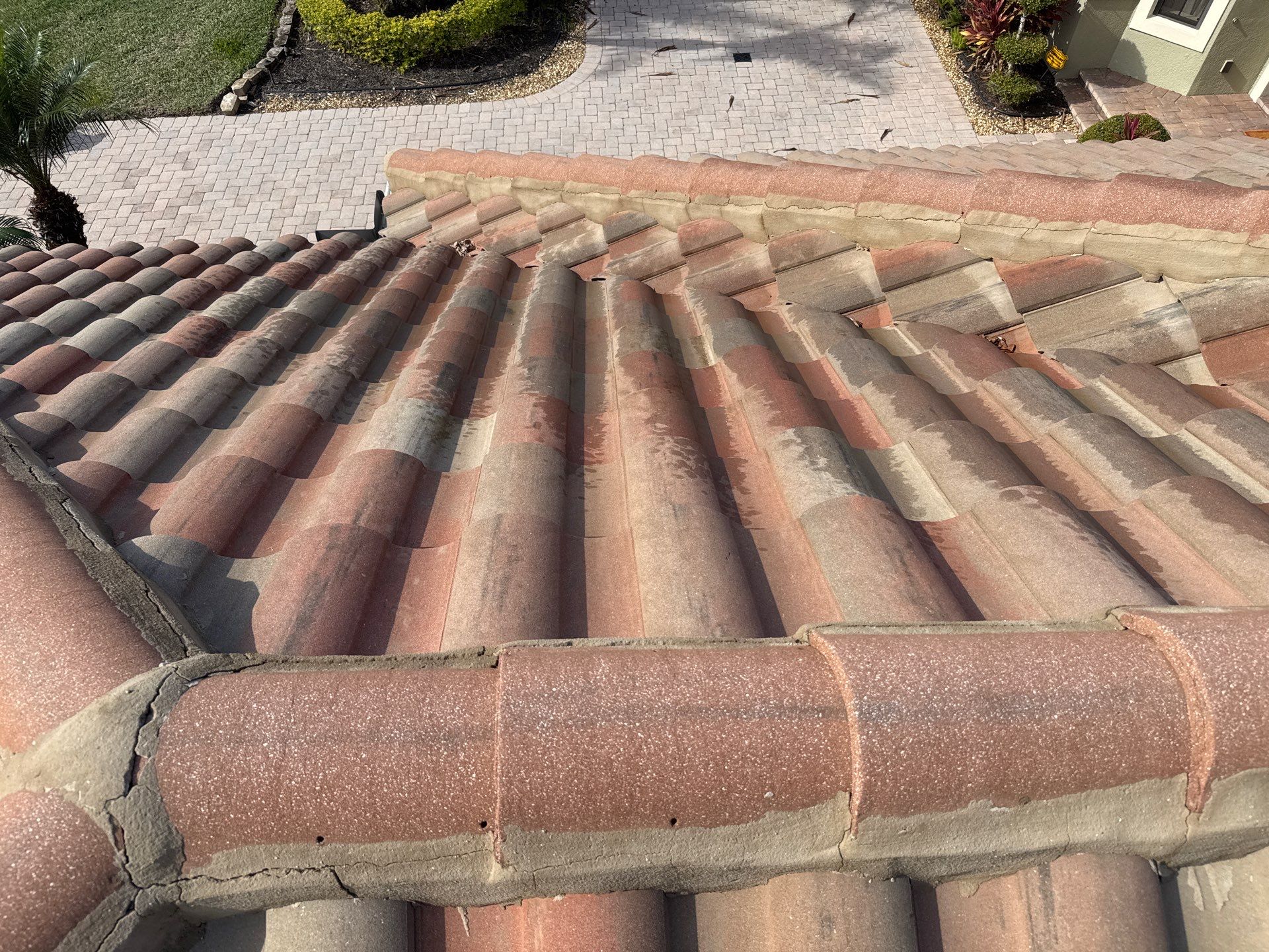 Roof Cleaning & Pool Deck Cleaning! Winding River, Bradenton, FL by Sunshine AquaWash
