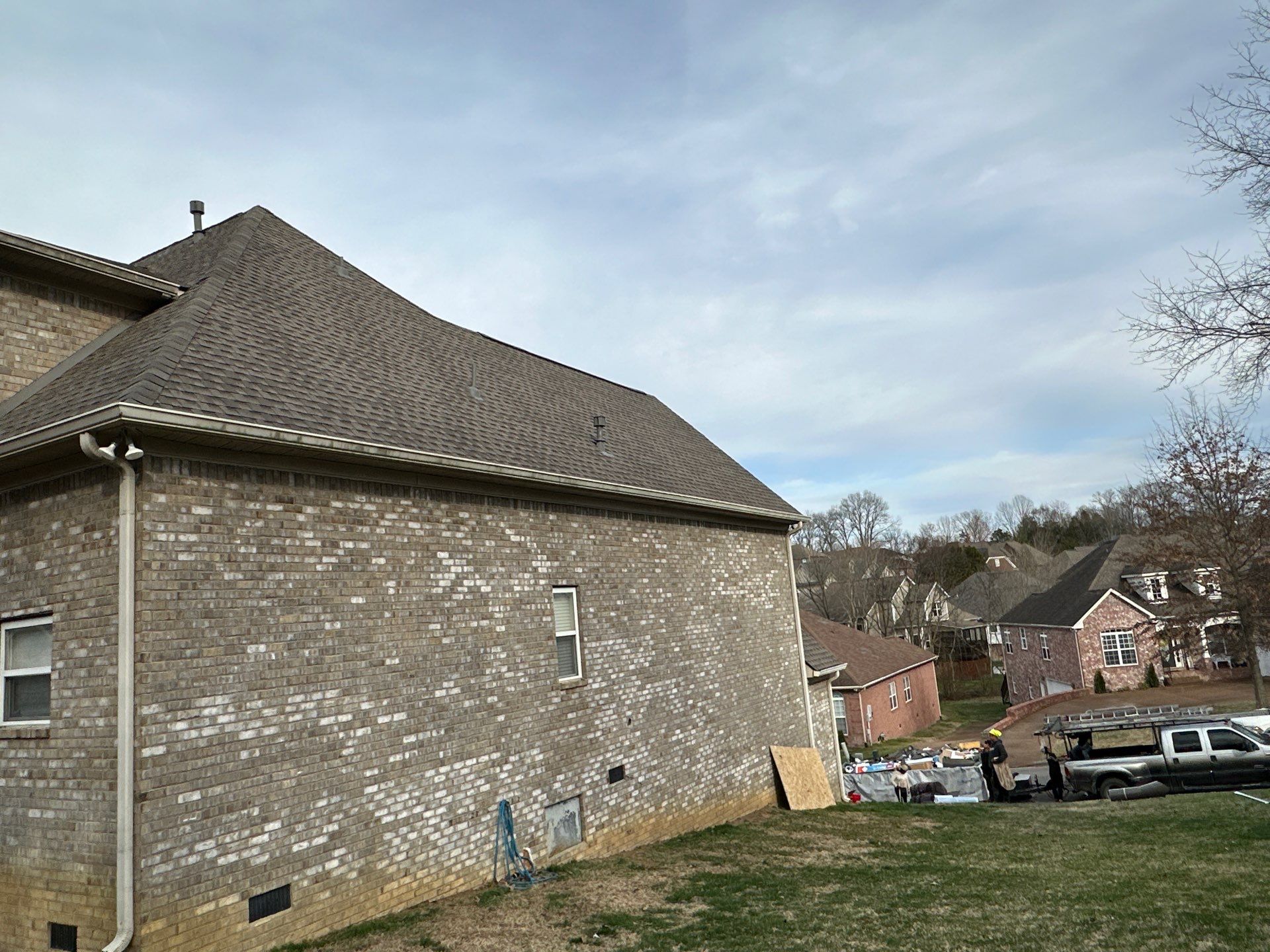 Residential Roofing Installation using Gaf Timberline HDZ Weathered Wood by Undersun Roofing 