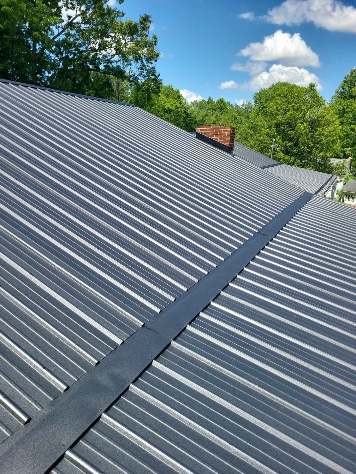 White Residence by Omnia Roofing