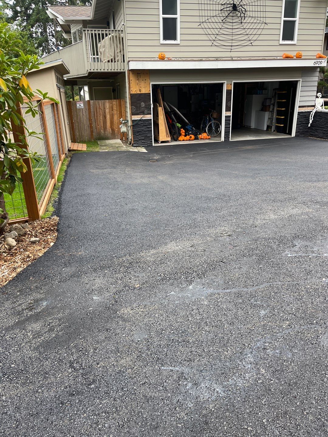 Asphalt Driveway Repair | Edmonds  by Jireh Asphalt & Concrete Inc 