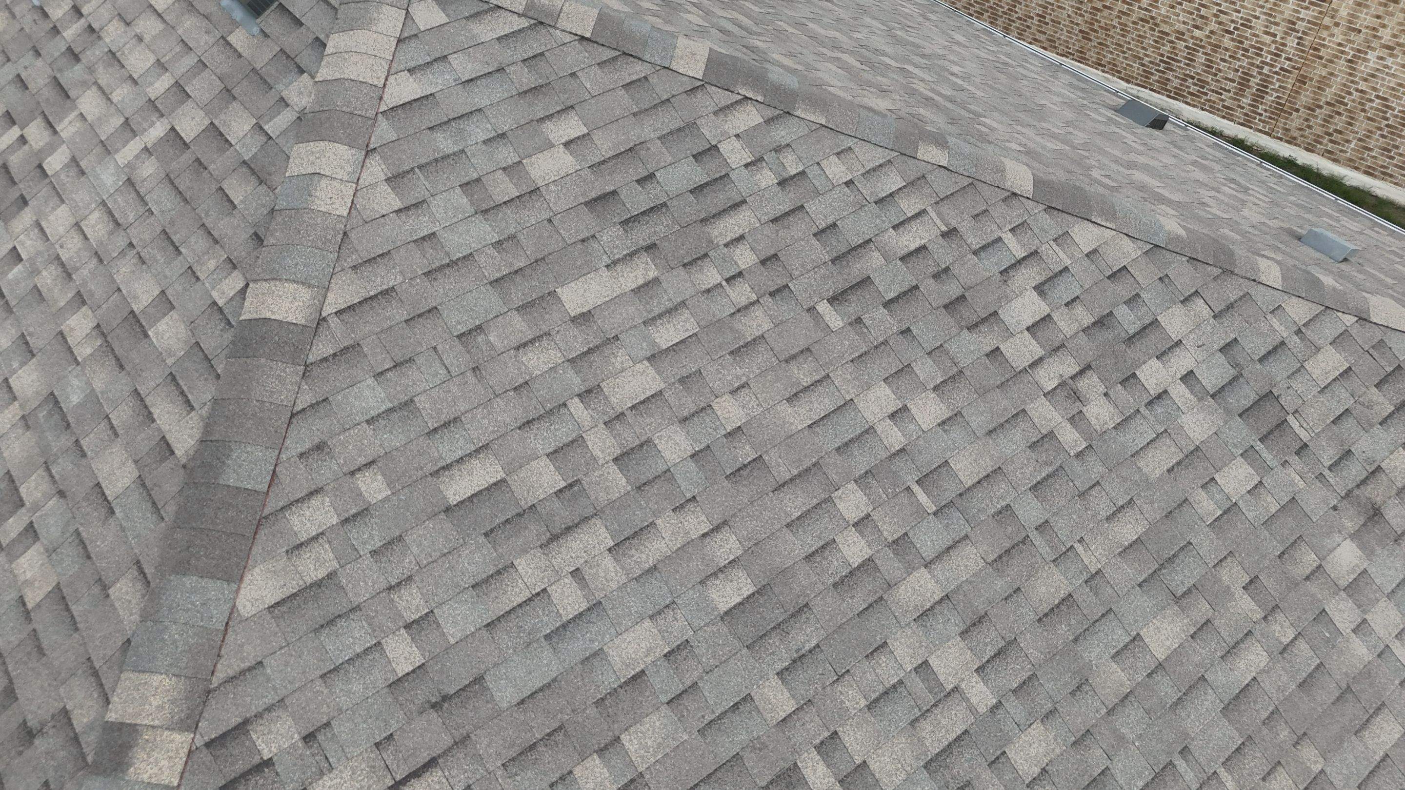 Weathered Wood - Malarkey Vista by RoofsOnly.com