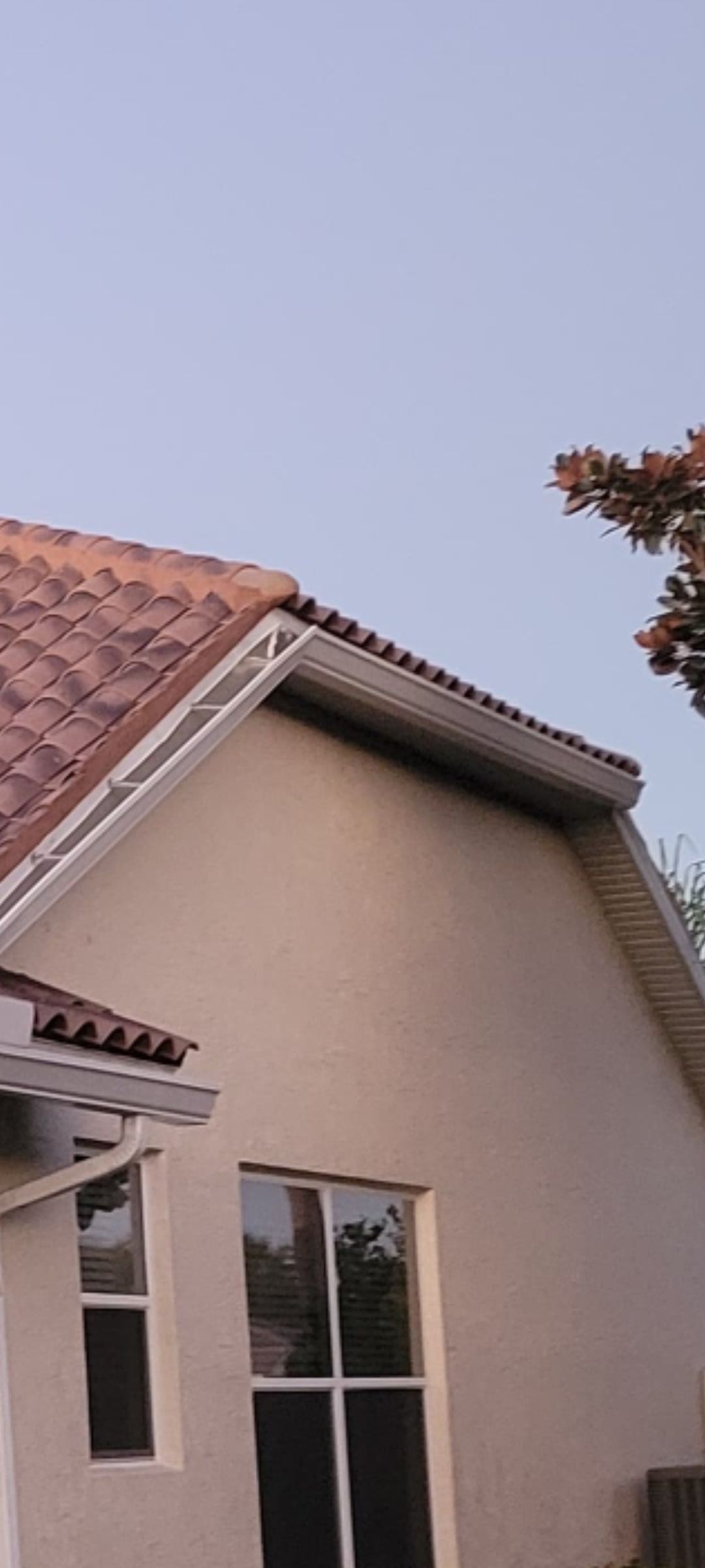 Modern 7 inch K-Style Gutters in Fort Myers FL by Gutter Professors