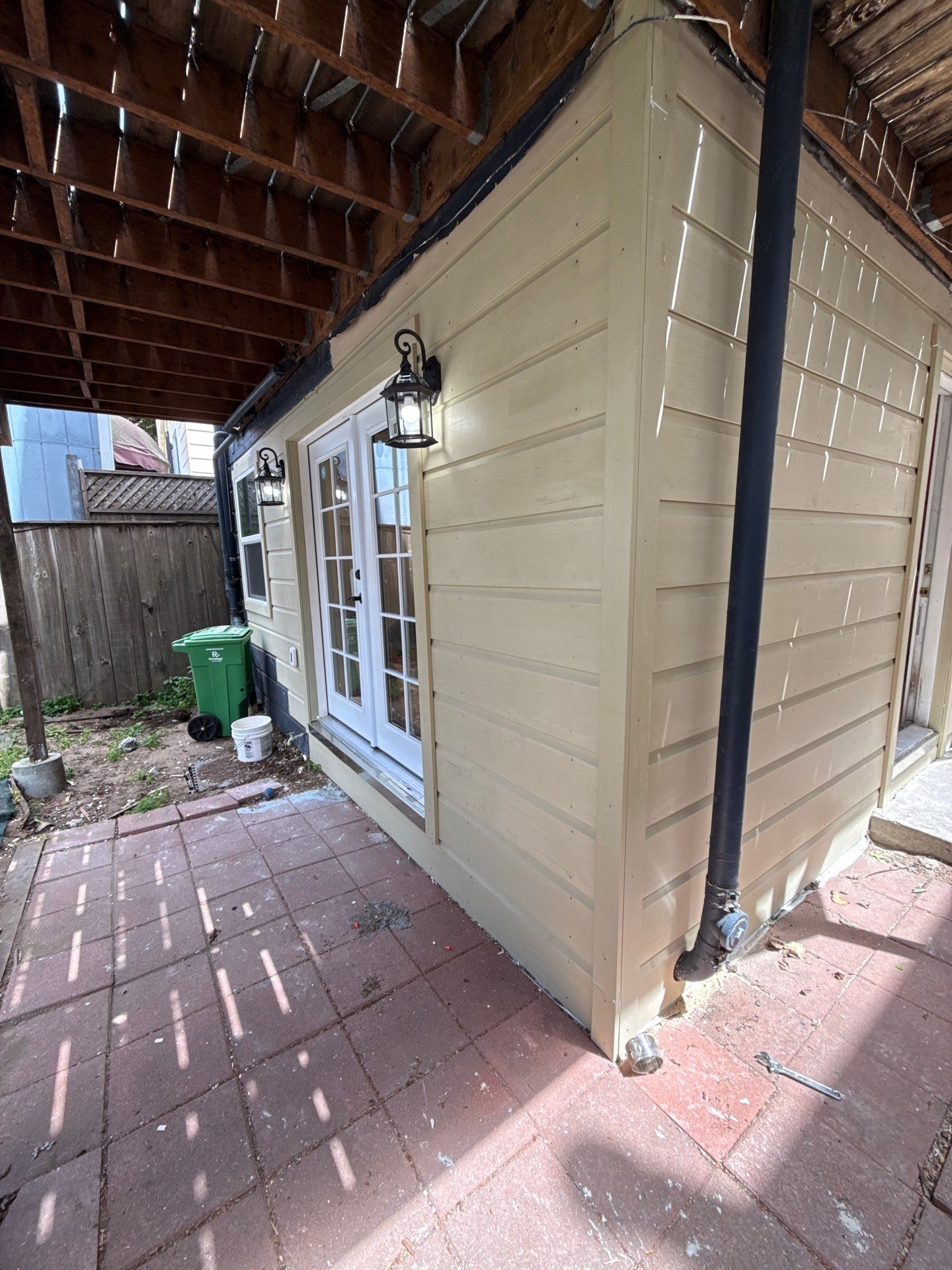 Dry root and termites damage by Hexagon Construction