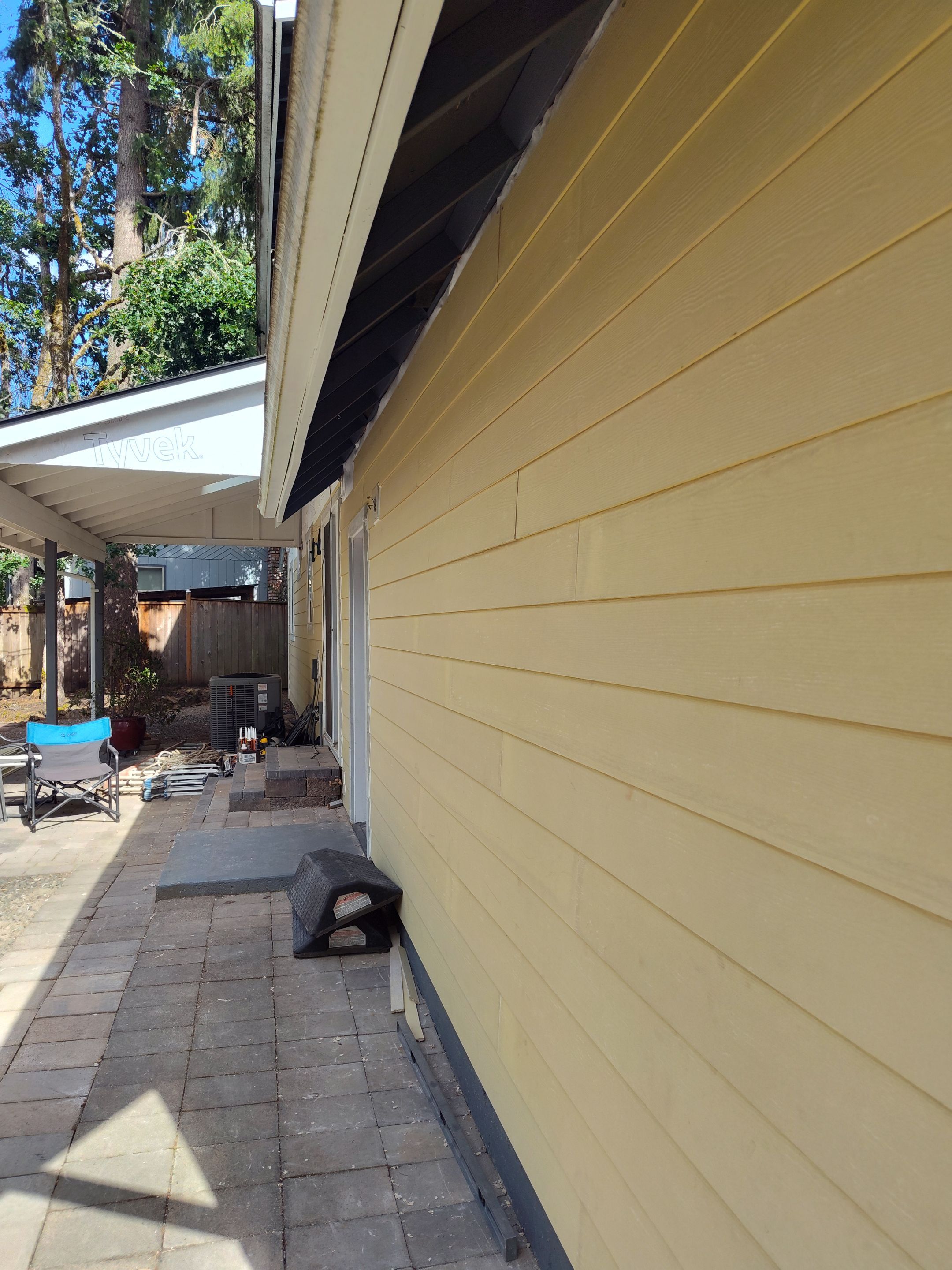 Siding Repair Project by BEST Roofing & Waterproofing