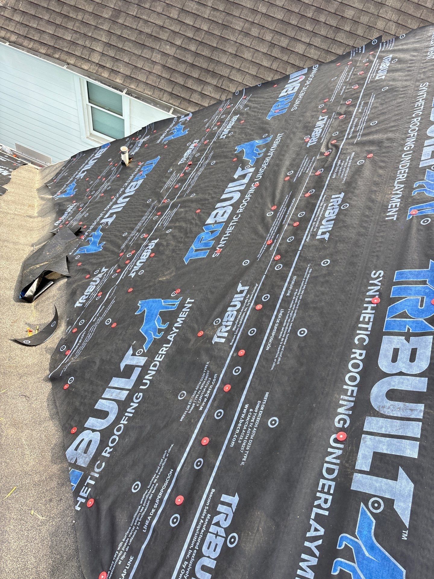 Residential Roofing Installation using Owen's Corning Duration (Lifetime) Shingles by Roof Repair Company