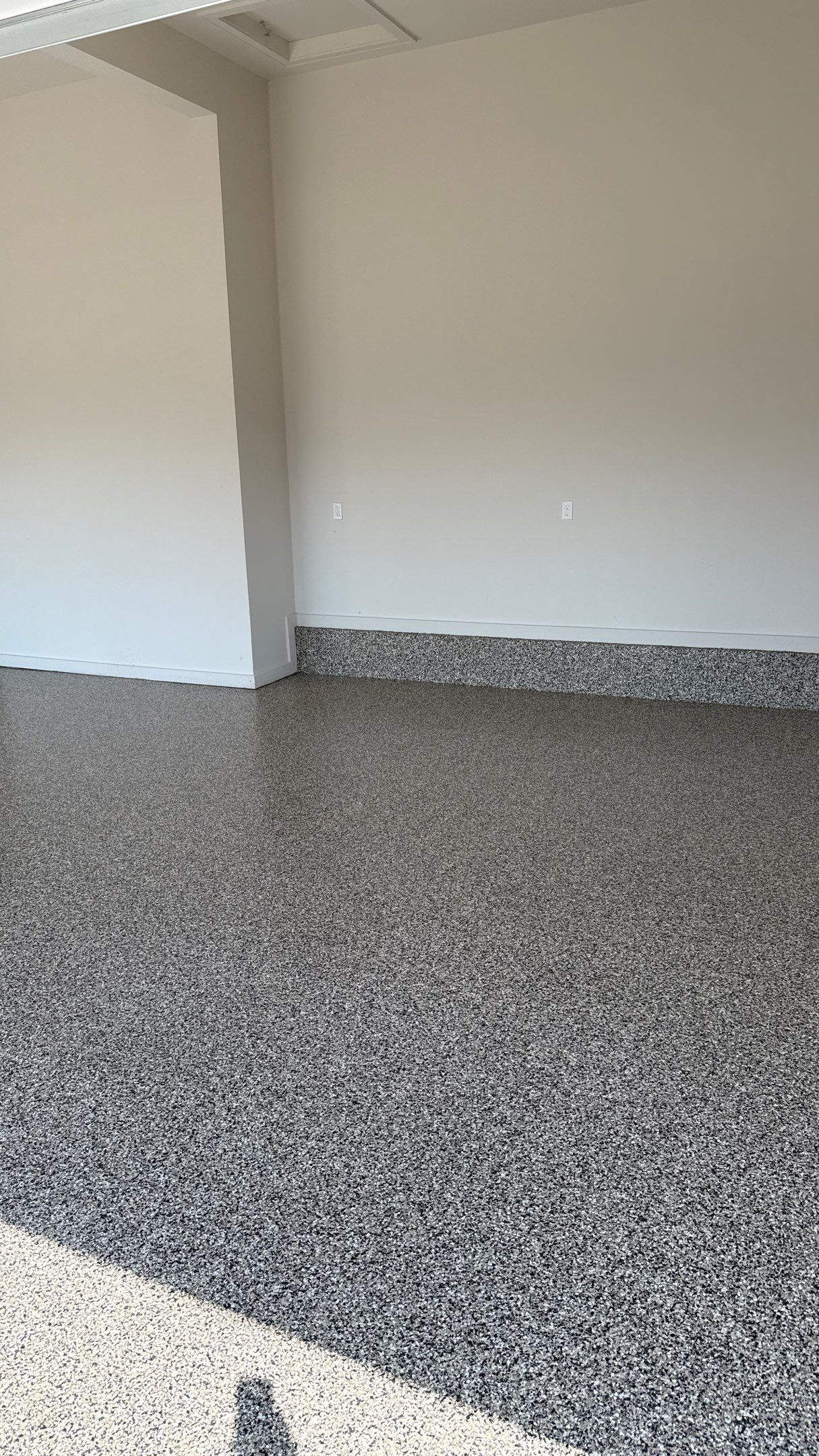 Epoxy Flooring Installation in Leawood by Banner Garage