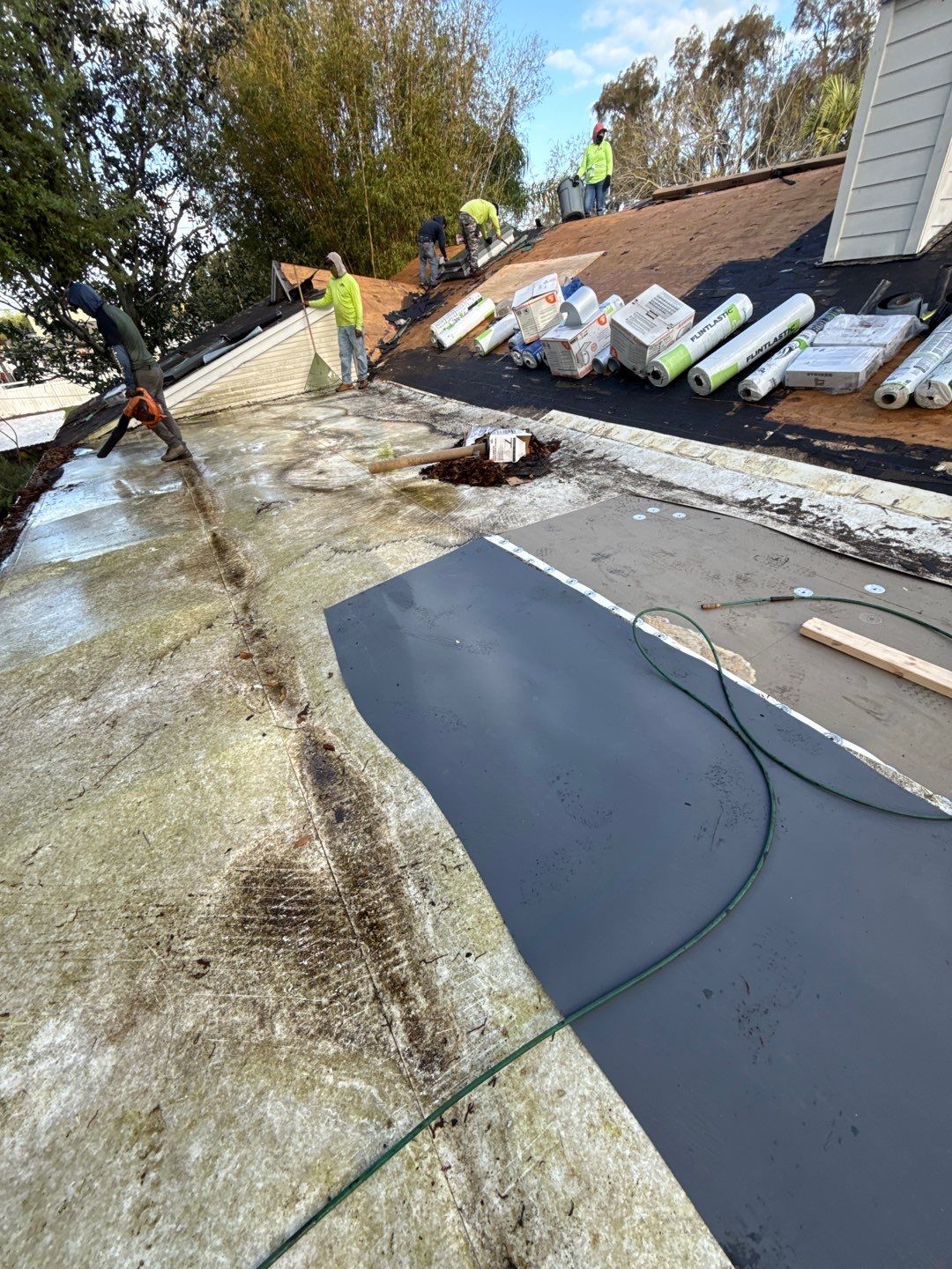 Project in Largo 33773 by Mitchell Roofing Company LLC 