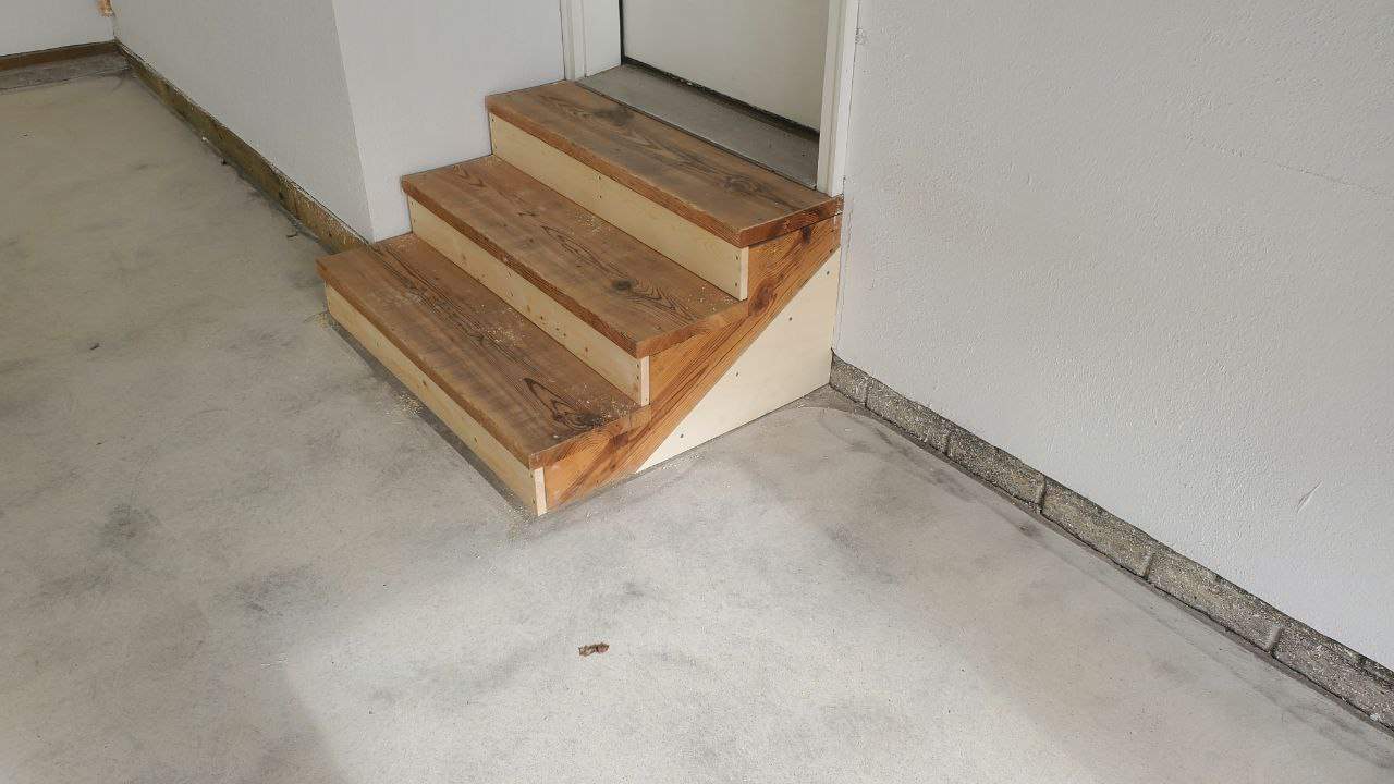Shoreline Garage, Front Porch, & Back Porch Maroa by Loud Bros