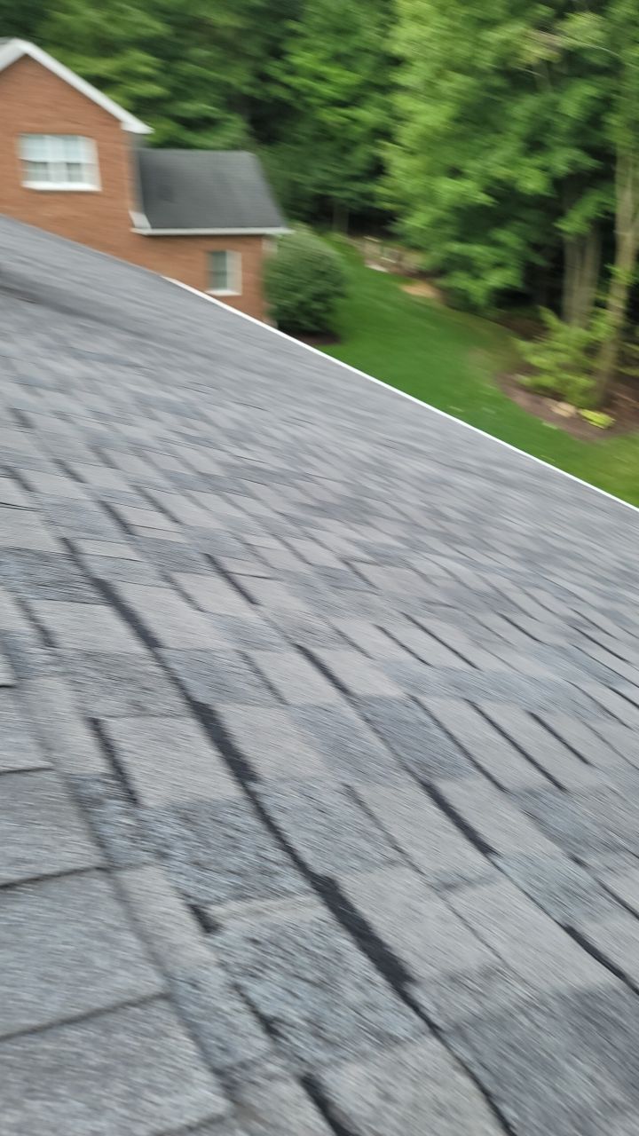 CERTAINTEED LANDMARK COLOR: PEWTER DRIP EDGE: WHITE by Eagle Eye Roofing