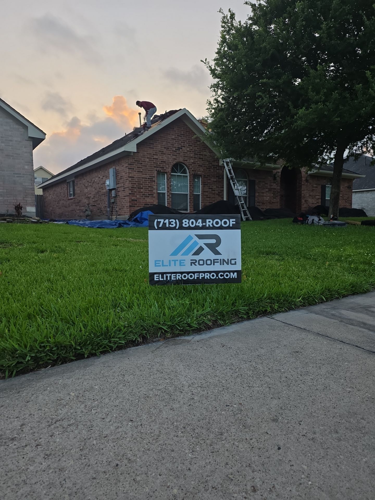 GAF UHDZ - Pewter Gray by Elite Roofing LLC