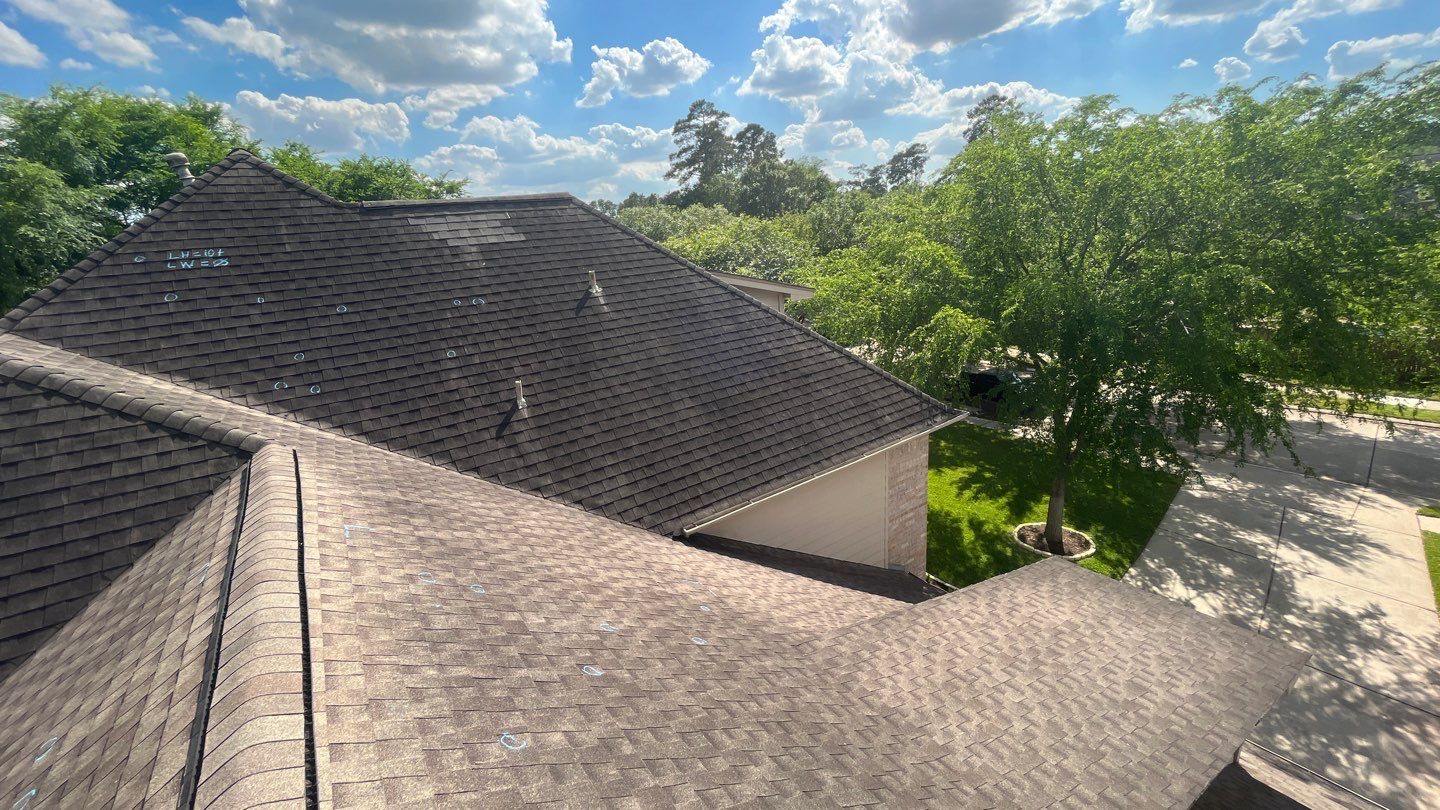 Residential Roofing Installation using Owen's Corning Duration by Roof Concepts Construction