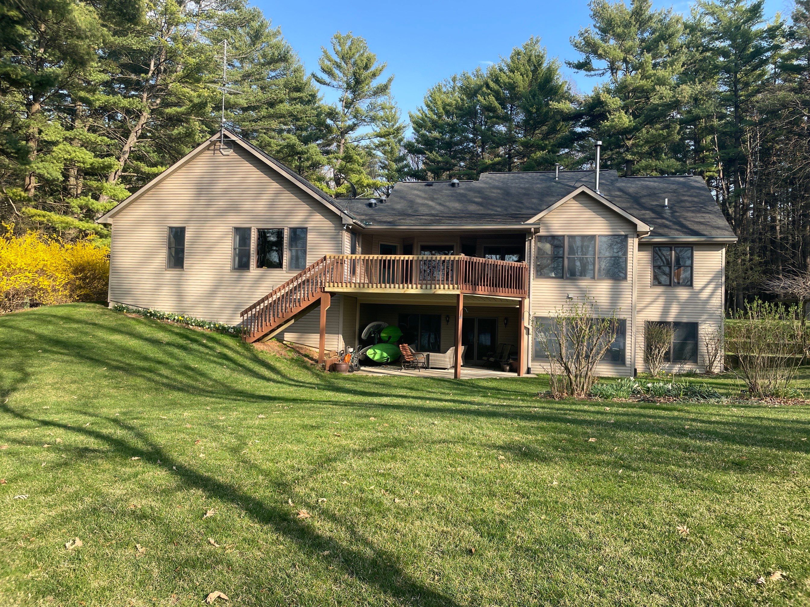 Residential Roofing Installation using Vic West Cedar Creek Shake by 4Ever Metal Roofing