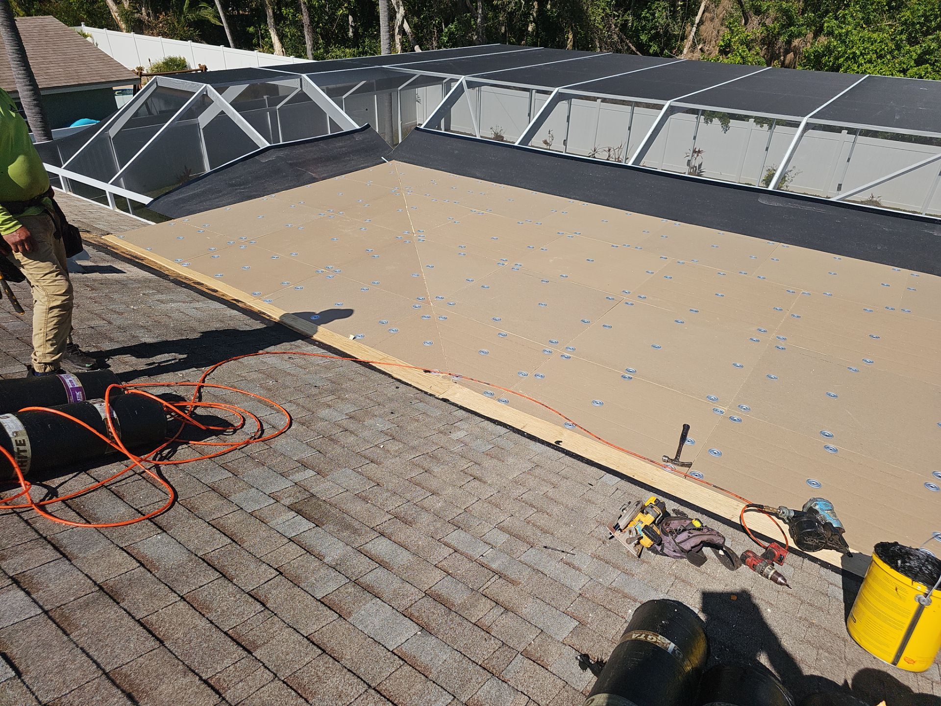 Project in Seminole 33776 by Mitchell Roofing Company LLC 