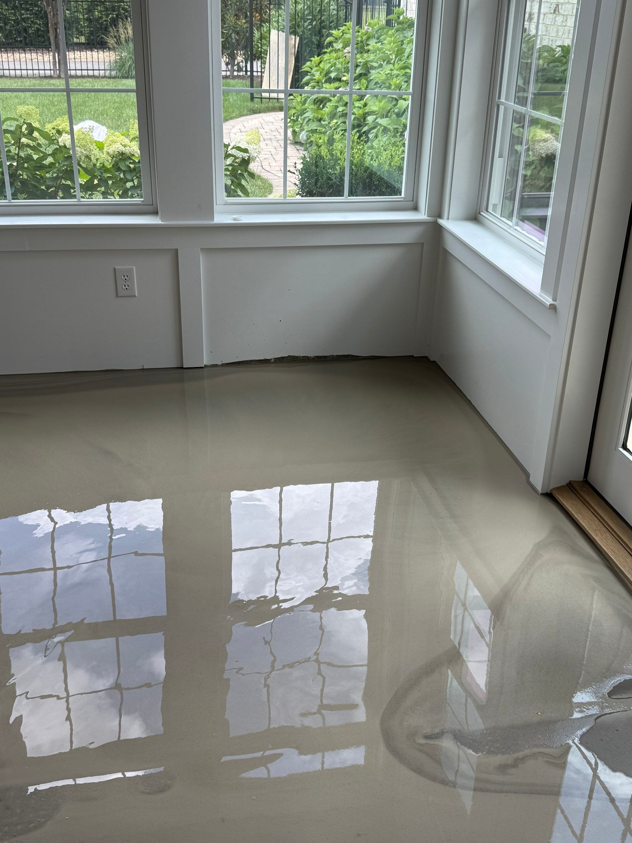 Travertine tile four season room by Footprints Floors of Nashville