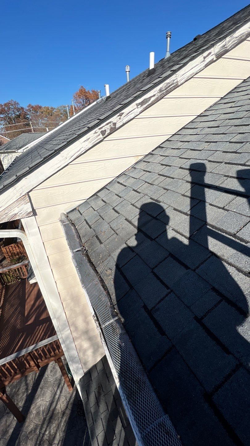 Fairfax: Residential Roof Replacement with CertainTeed Landmark in Charcoal Black by RM Banning, Inc.
