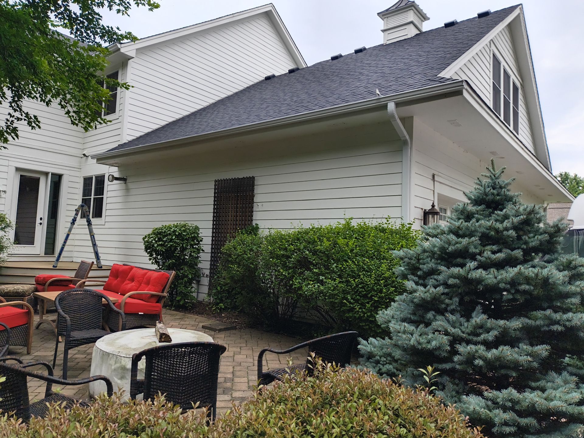 Seamless White Gutter Installation – Long Lake, MN by Next Level Seamless Gutters / Exteriors Inc.