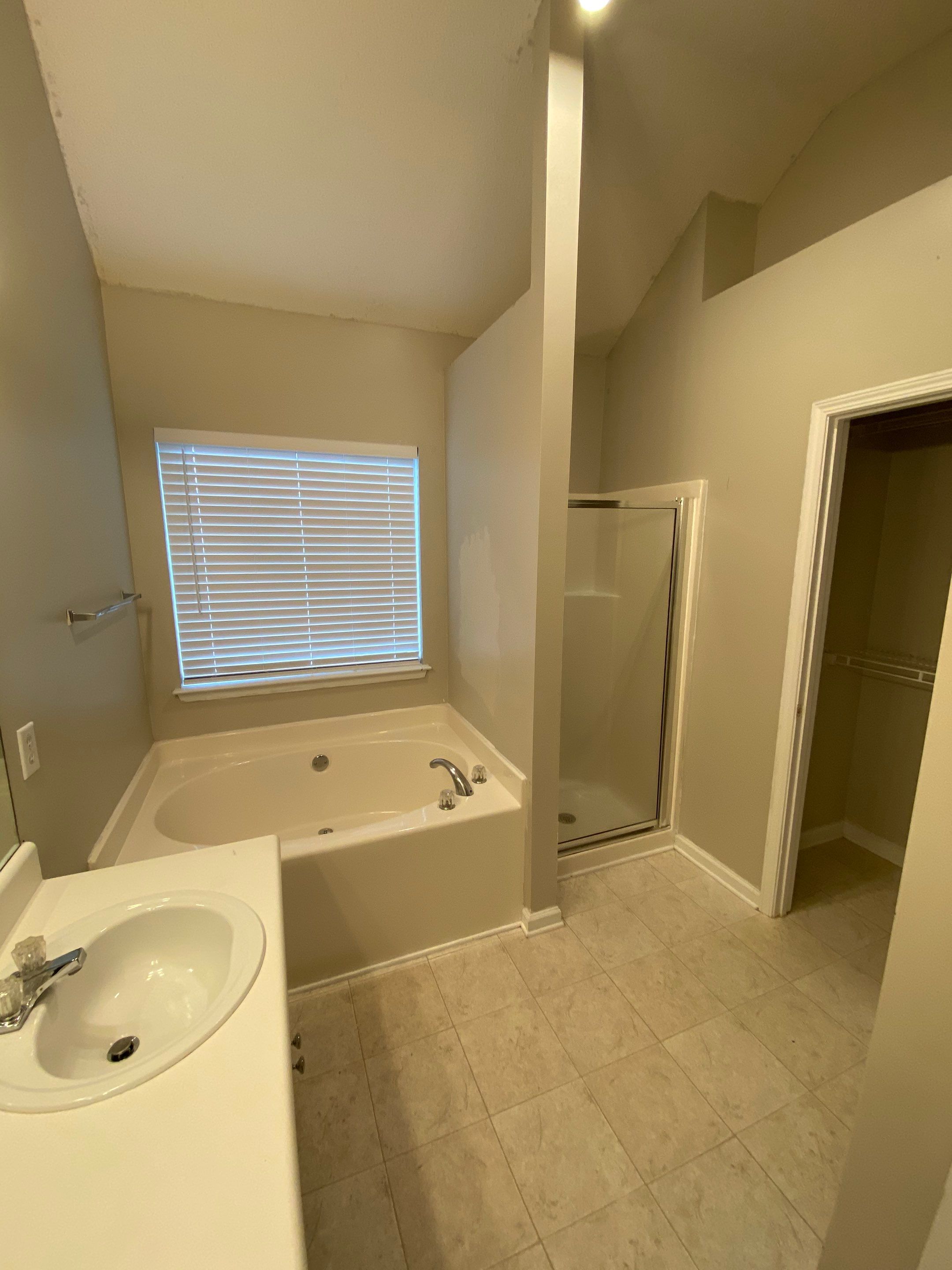 Dallas Georgia Interior Remodel Featuring White Shaker Cabinets and LVP Flooring by Swift Home Renovations