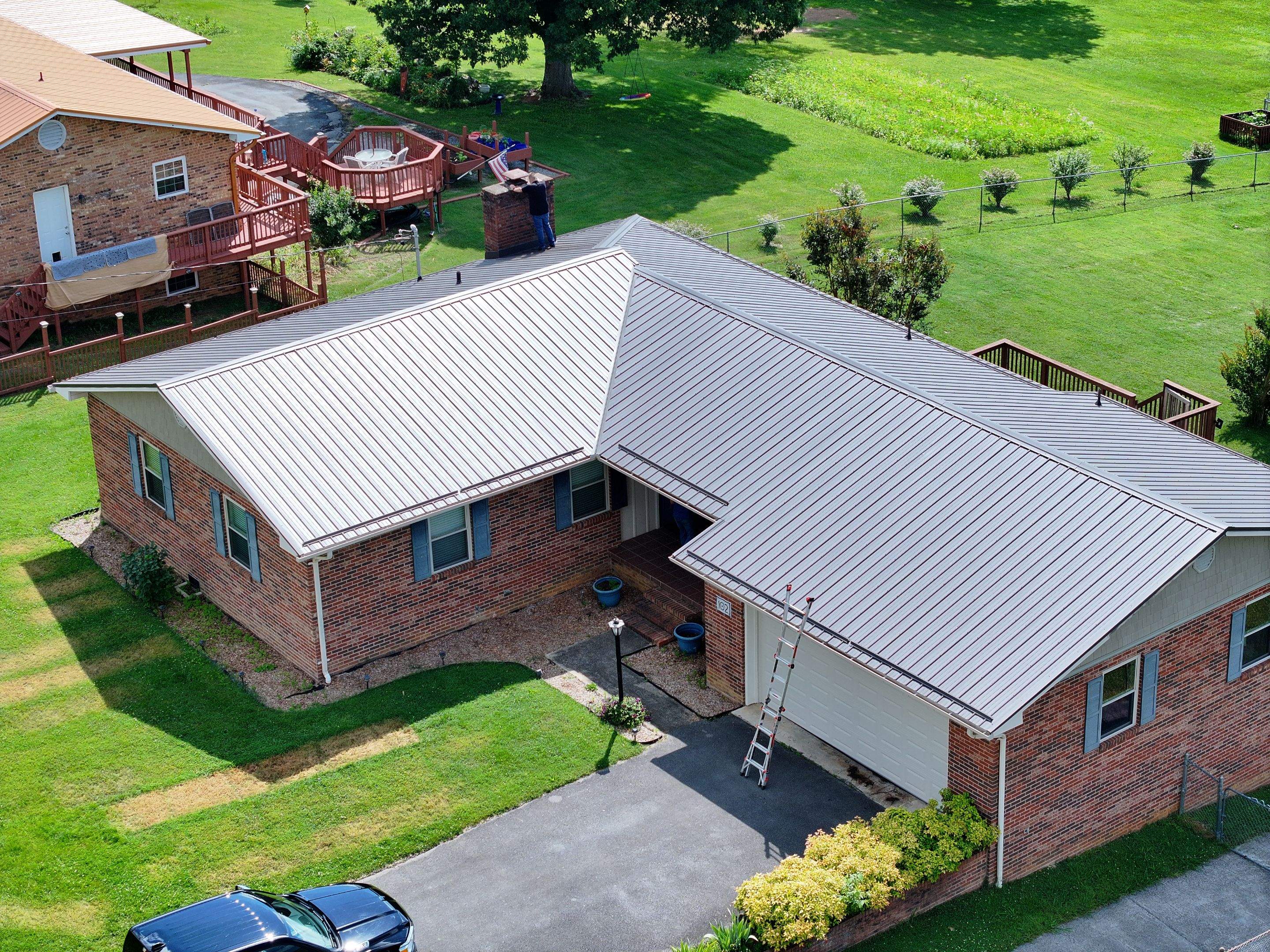 Maximoff Residence by Omnia Roofing