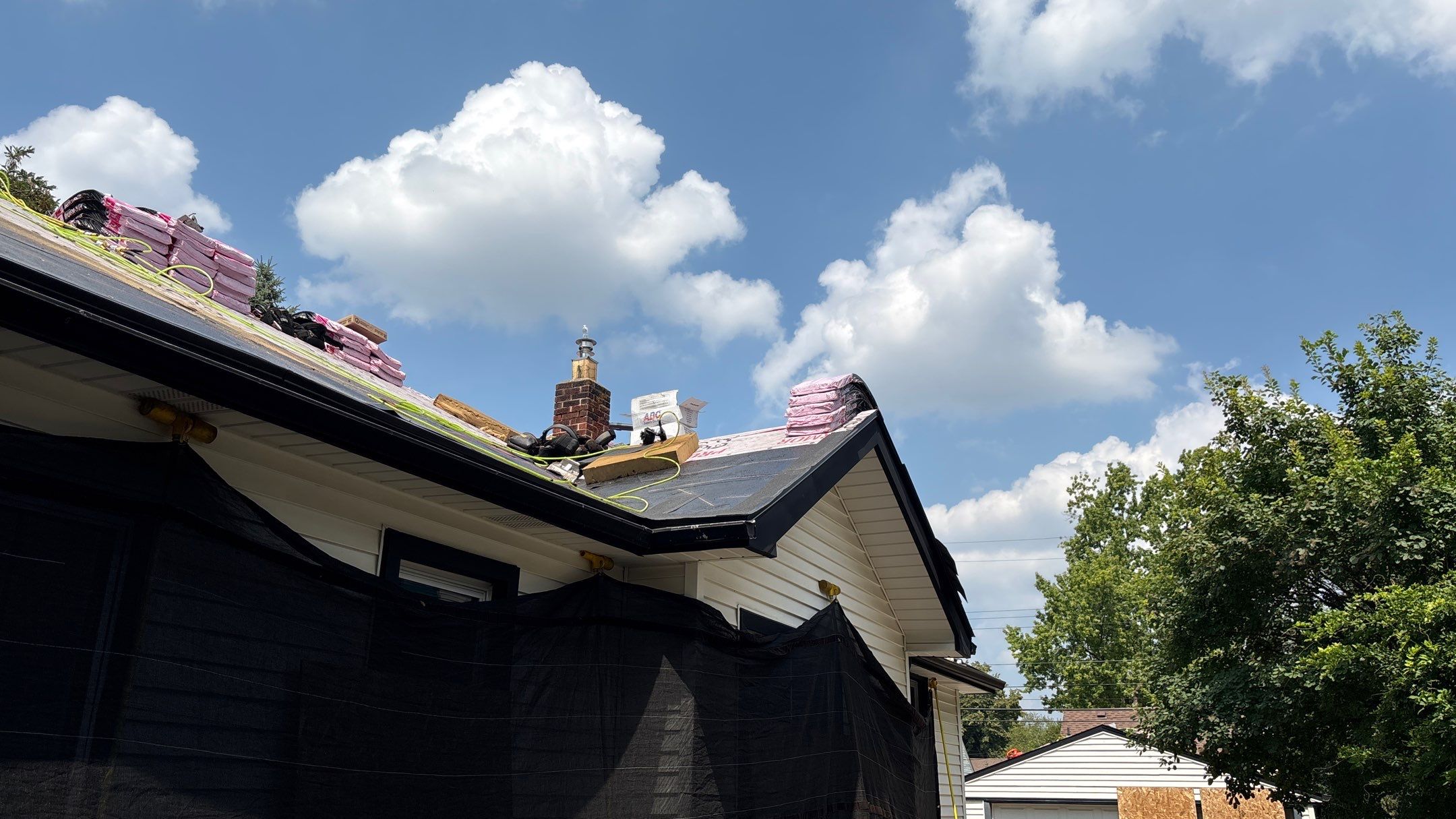 Roof Replacement using Owens Corning Onyx Black by 180 Contractors