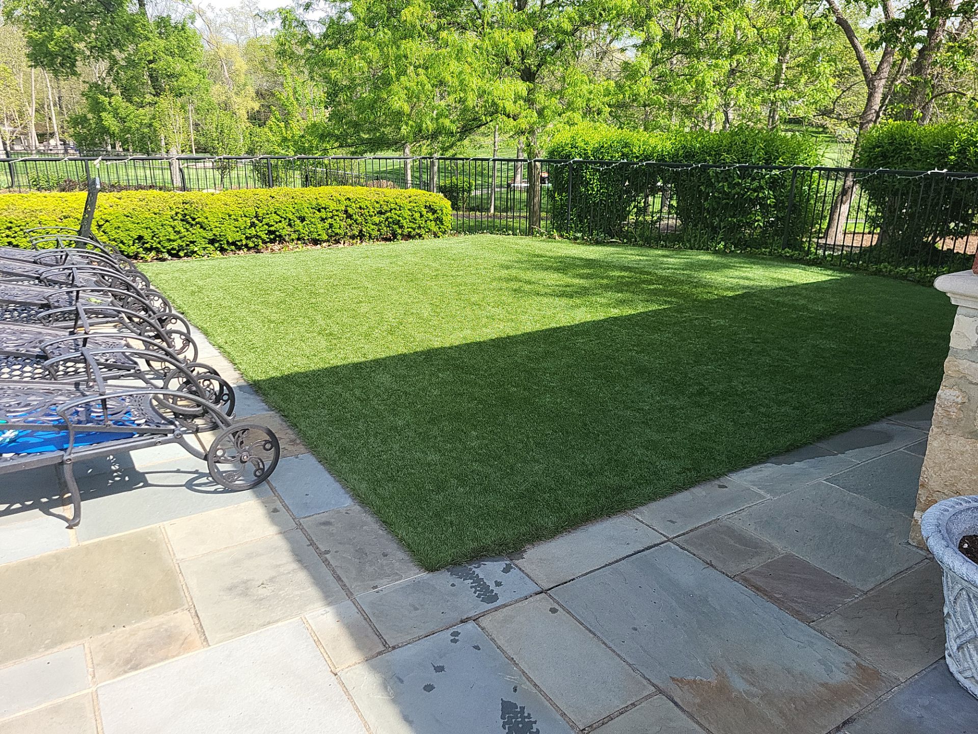 Muirfield Village backyard by Southwest Greens Midwest