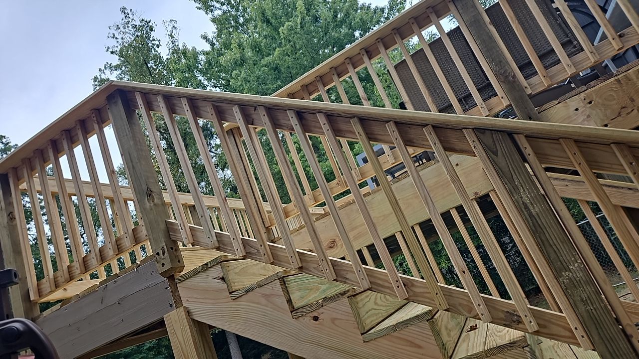 Windsor Blvd - Deck Installation by Pillar and Pine
