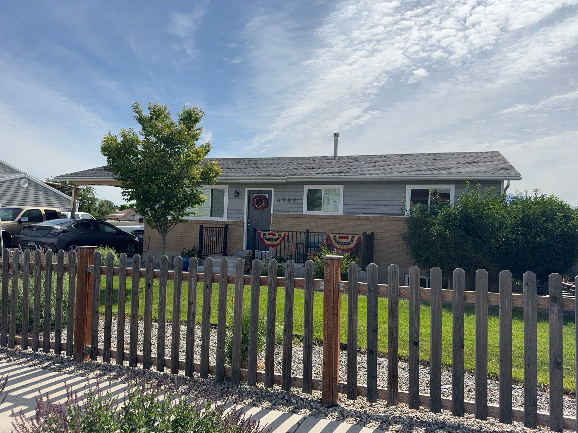 West Jordan | Custom Painted Hardie Upgrade | SW Midnight & Arctic White by Ideal Siding Utah