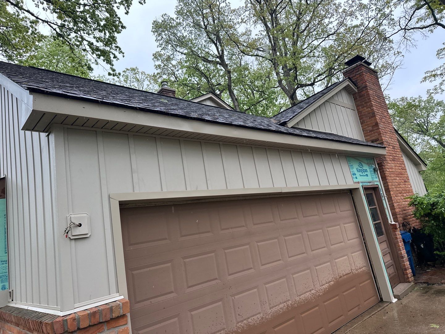 Siding Installation using Alside Monterey Sand by 180 Contractors