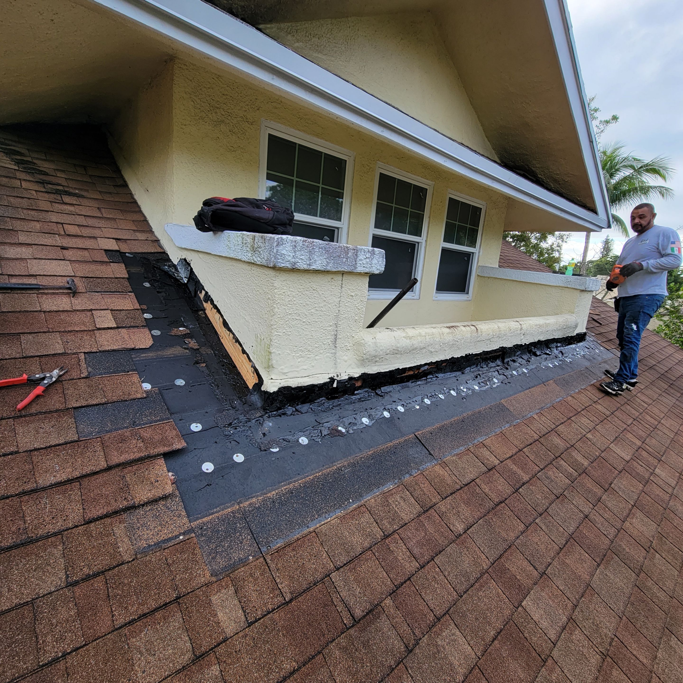 NE 5th Ave, Pompano Beach, FL by G&J Roofing 