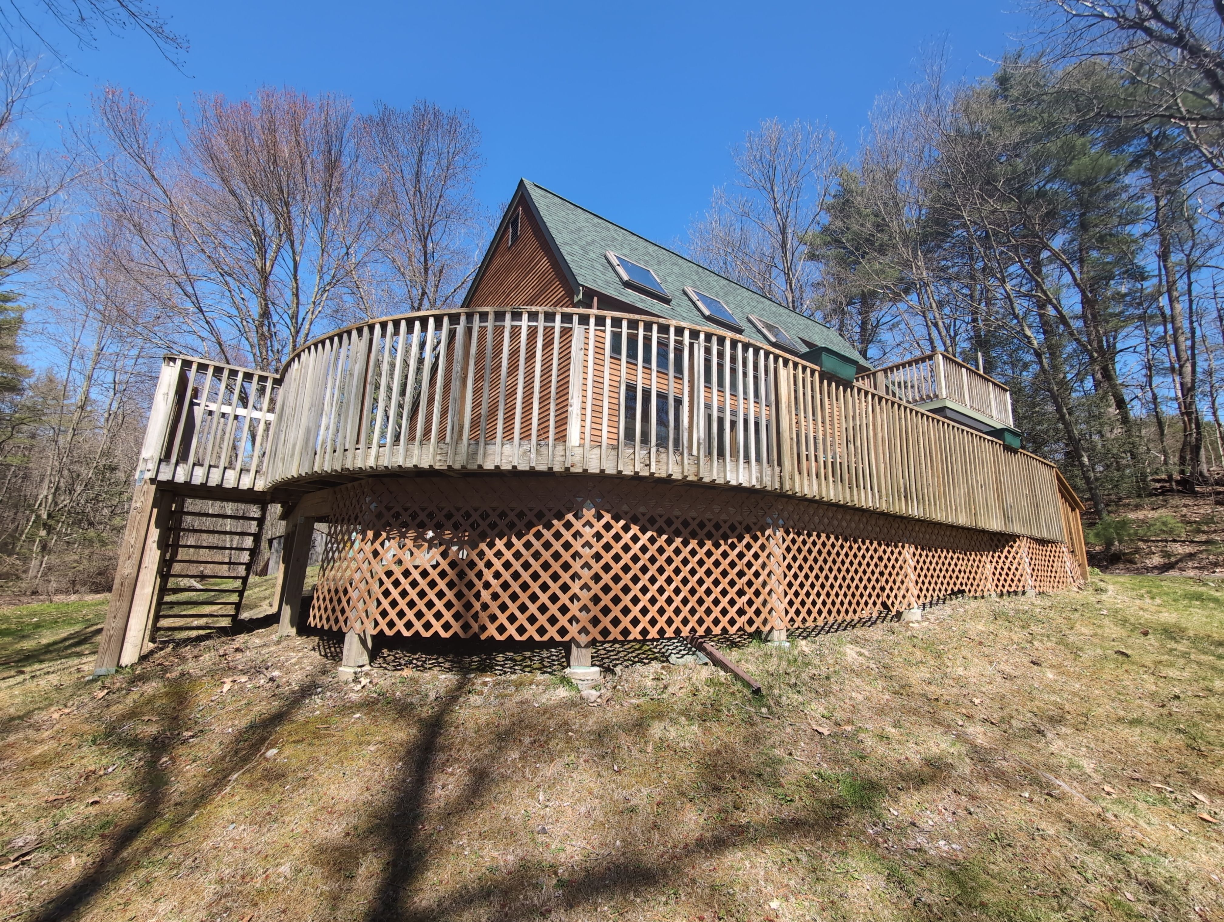 Newfields, NH Exterior by Vertical Painting