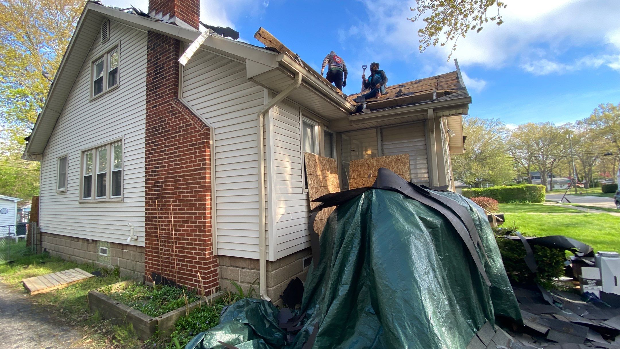 Roof Replacement using CertainTeed Landmark by 180 Contractors