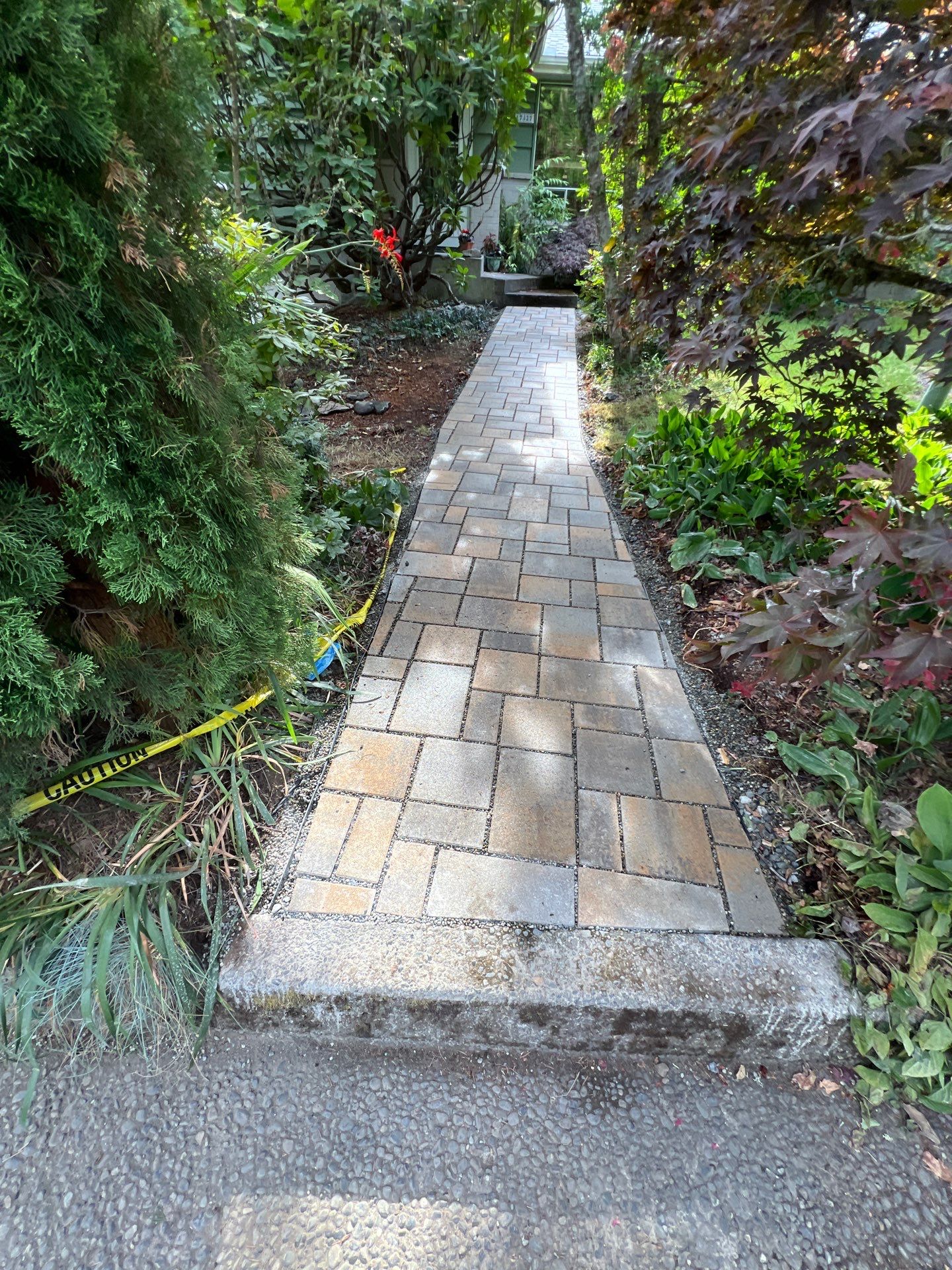 Pavers Driveway & Walkway with Concrete Lip | Seattle  by Jireh Asphalt & Concrete Inc 