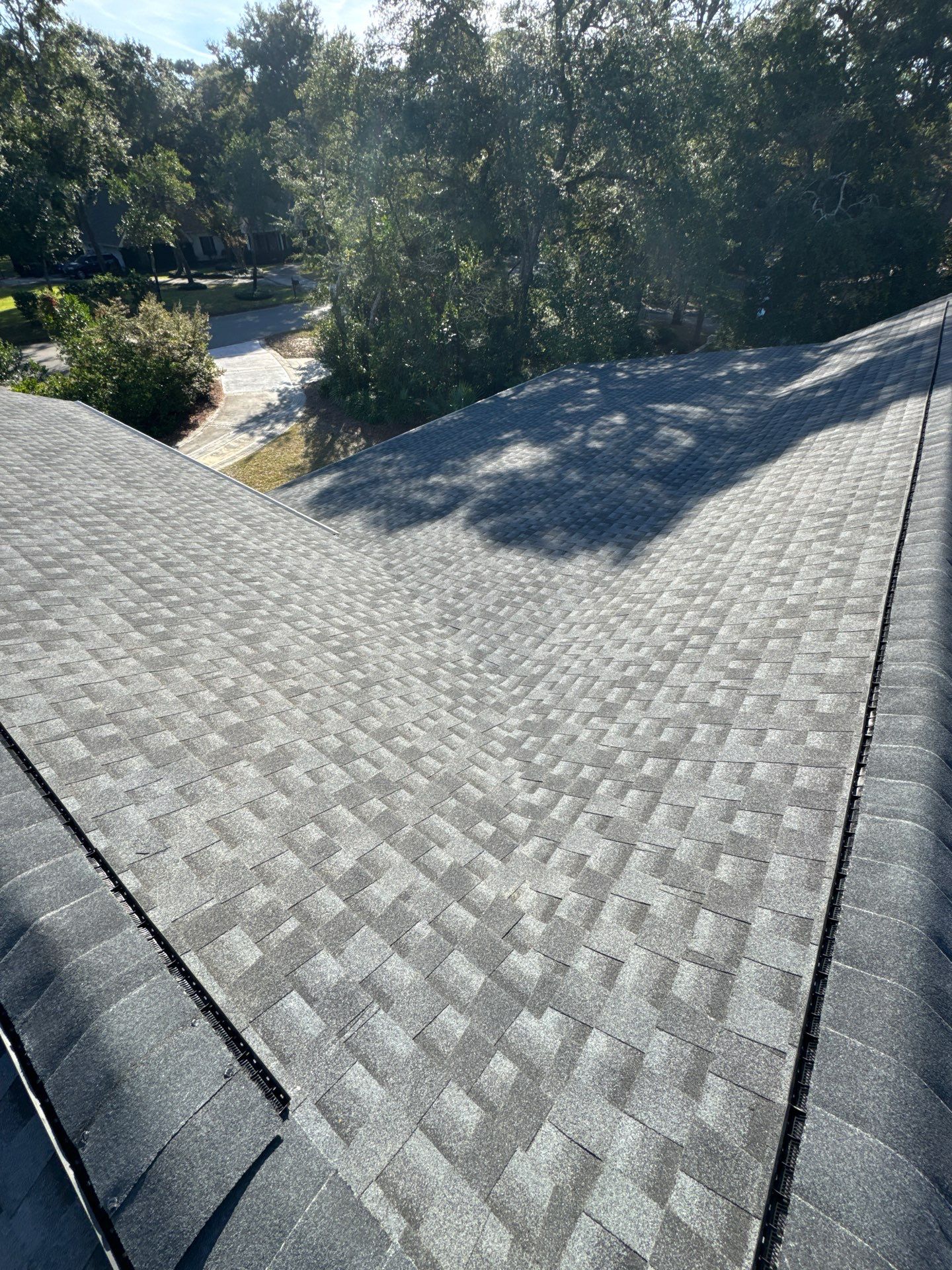 GAF HDZ - Charcoal by Linta Roofing Inc
