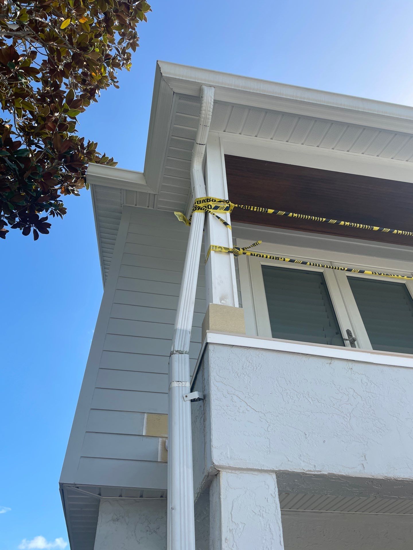 7-Inch K-Style Seamless White Gutters in Osprey FL by Gutter Professors