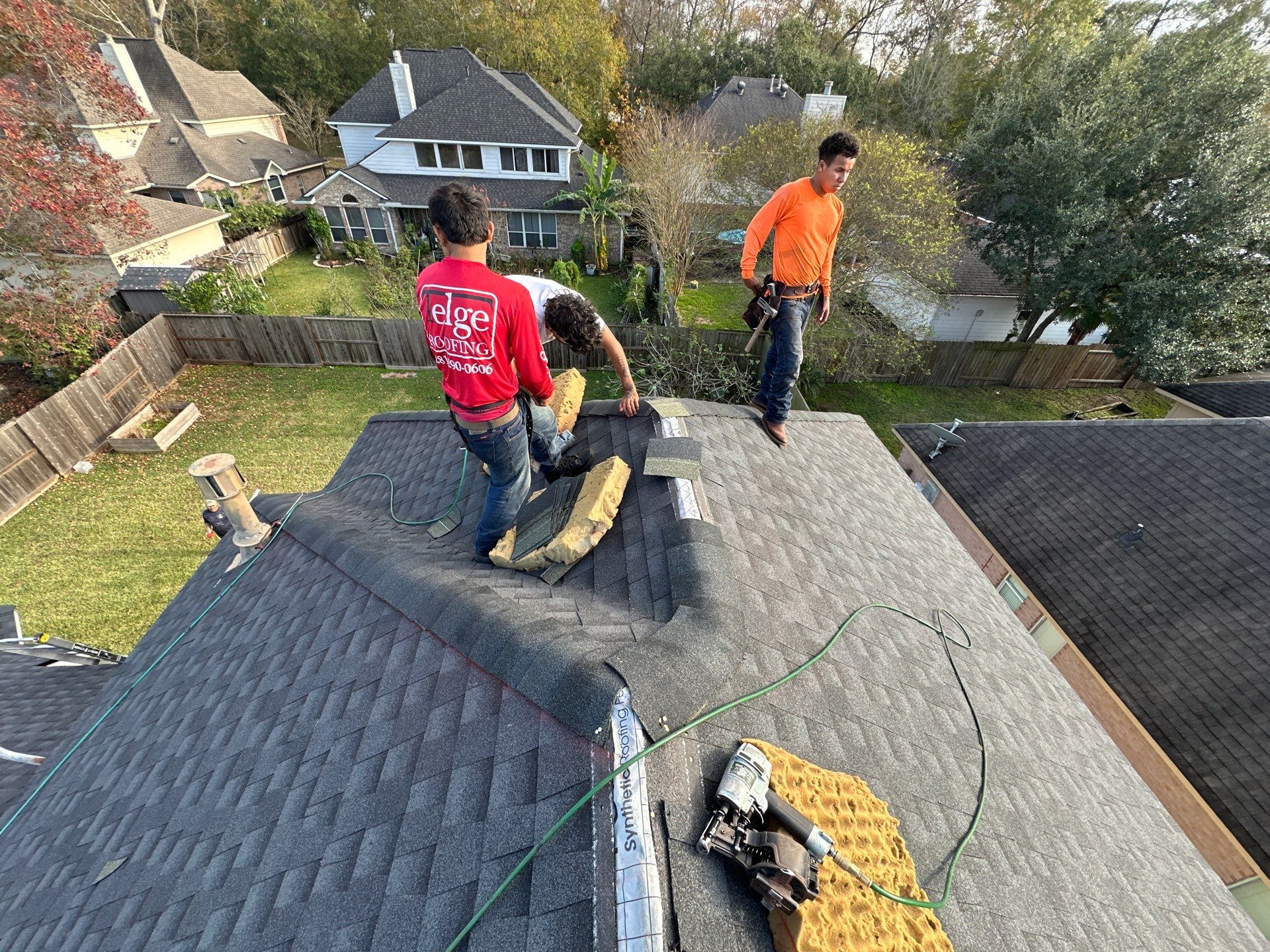 GAF HDZ CHARCOAL W/ PREMIUM RIDGE Z by Motion Roofing