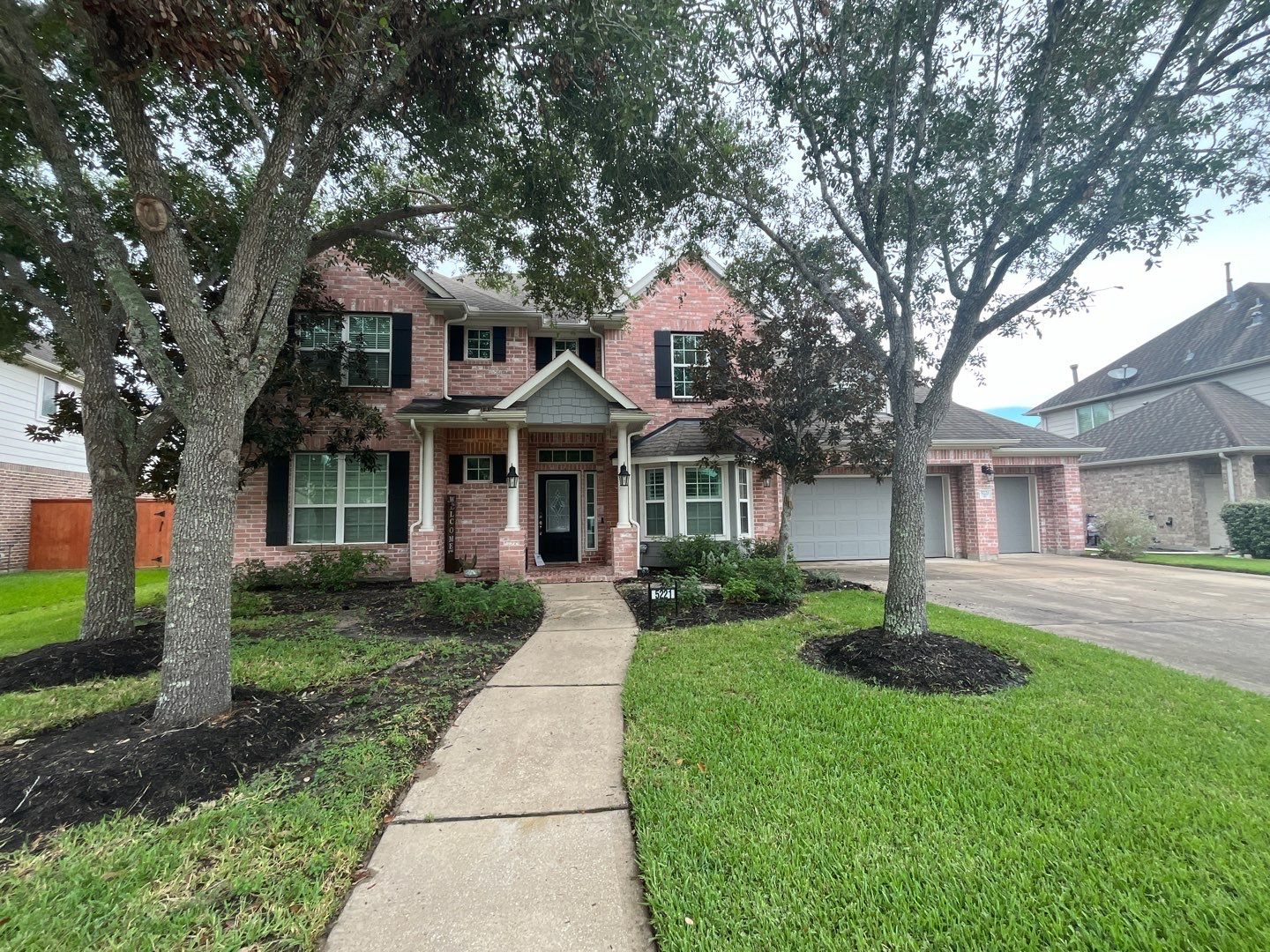Residential Roof Replacement using GAF NATURAL SHADOW - CHARCOAL  by Elite Roofing LLC