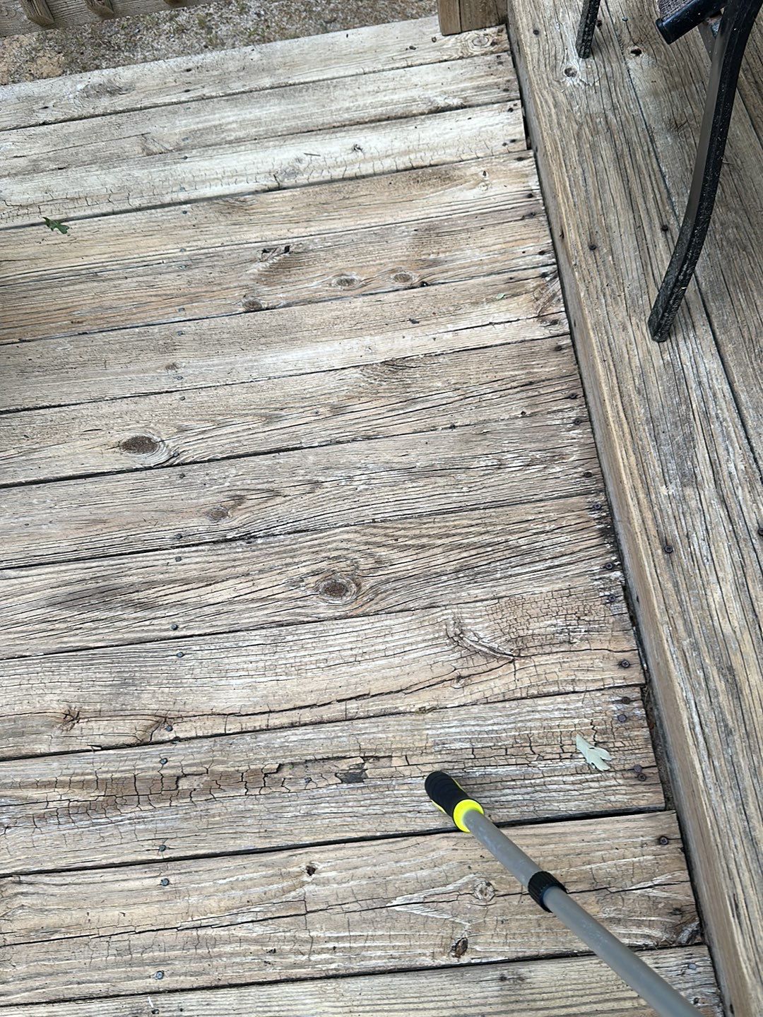 Weathered Deck using AcryFin by DuraSeal